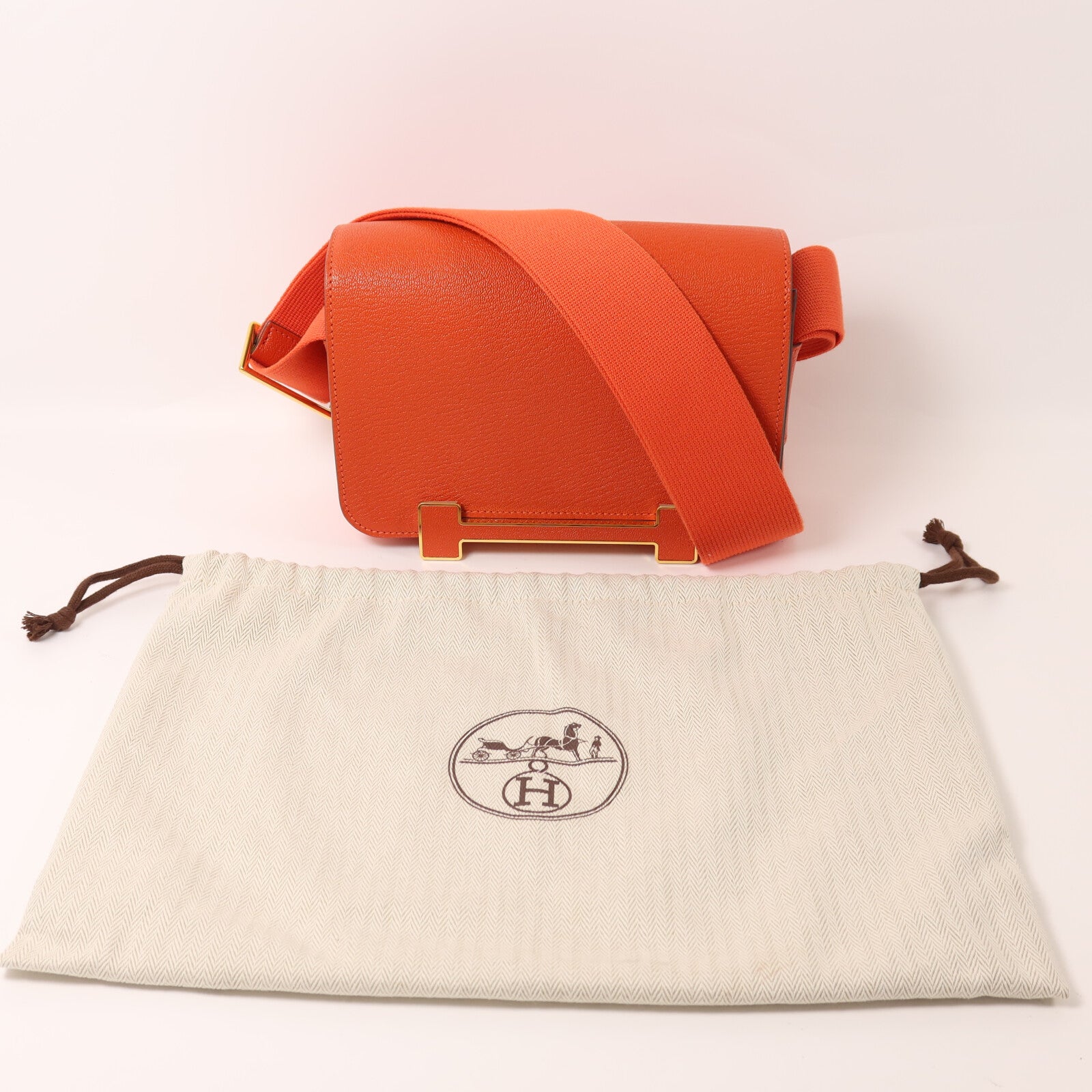 HERMES Chevre皮革Geta肩背袋Capucine
