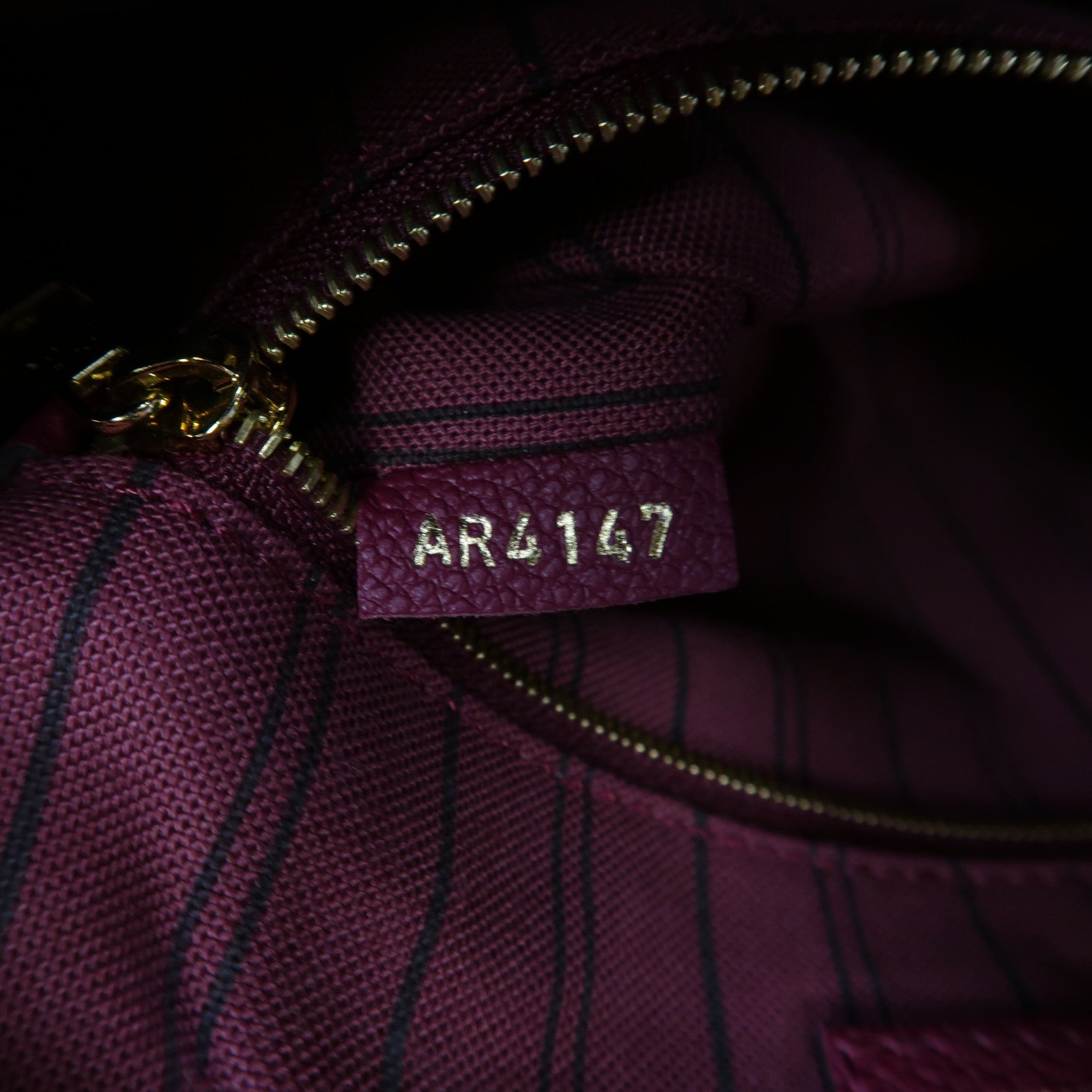 LOUIS VUITTON Monogram Empreinte Speedy Bandouliere 30金扣手挽肩背兩用袋紫紅色