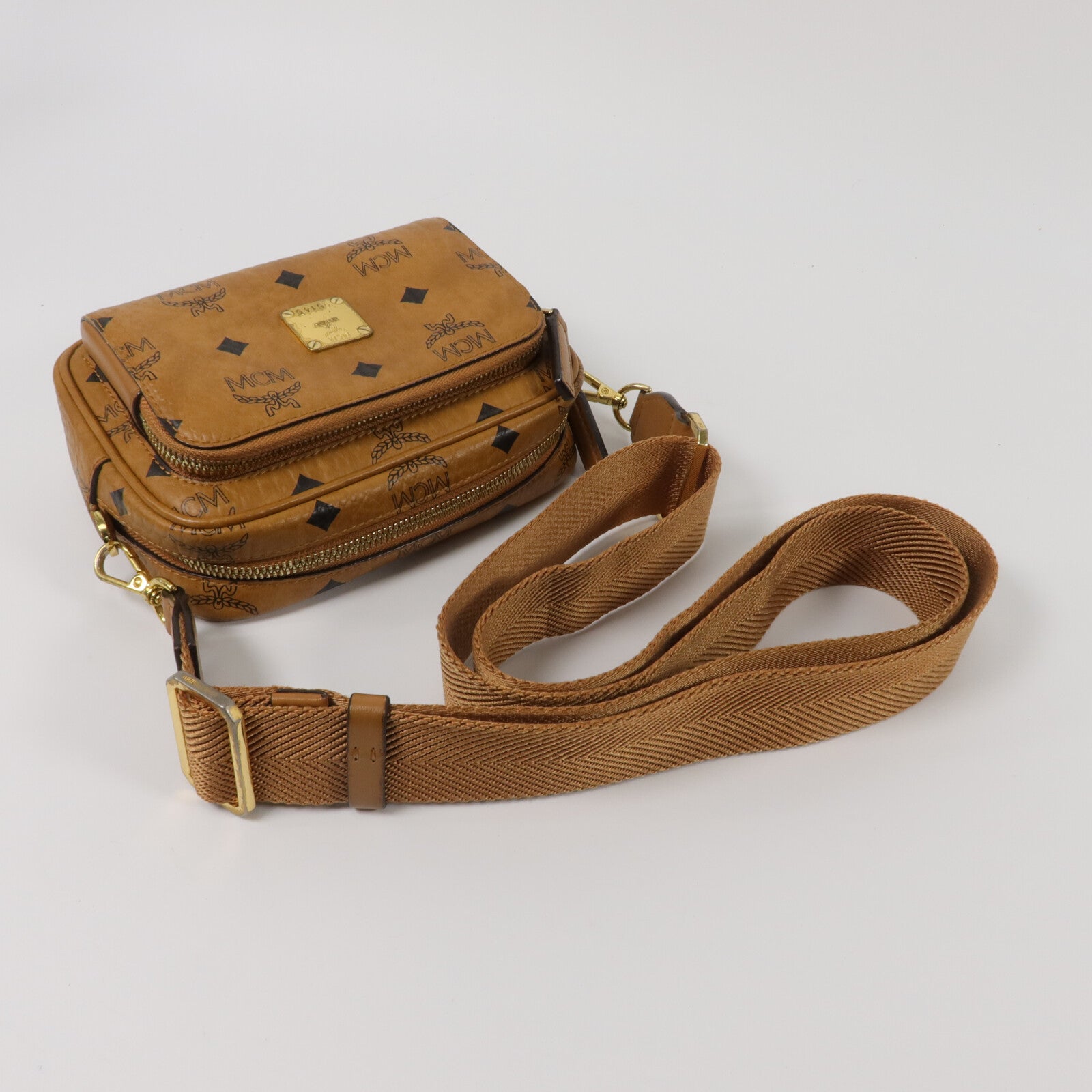MCM 塗層皮革Visetos Aren Crossbody X-Mini肩背袋