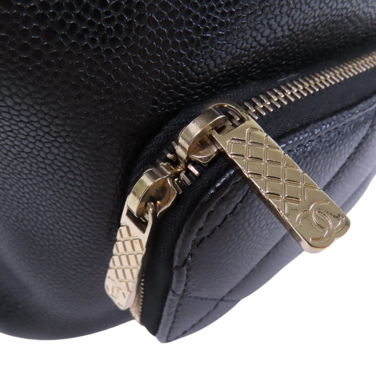 CHANEL 牛皮皮革Bucket金扣鏈帶肩背袋