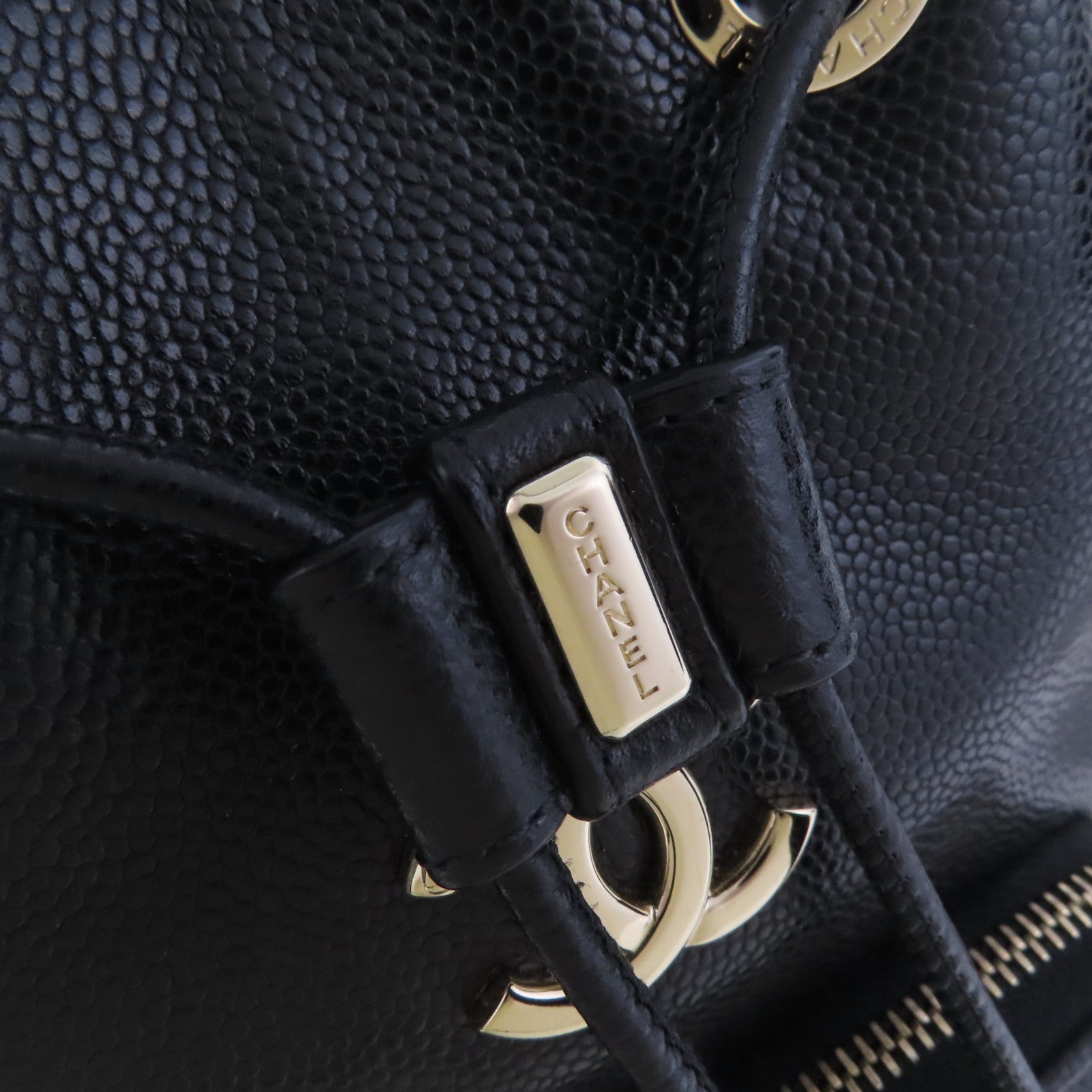 CHANEL 牛皮皮革Bucket金扣鏈帶肩背袋