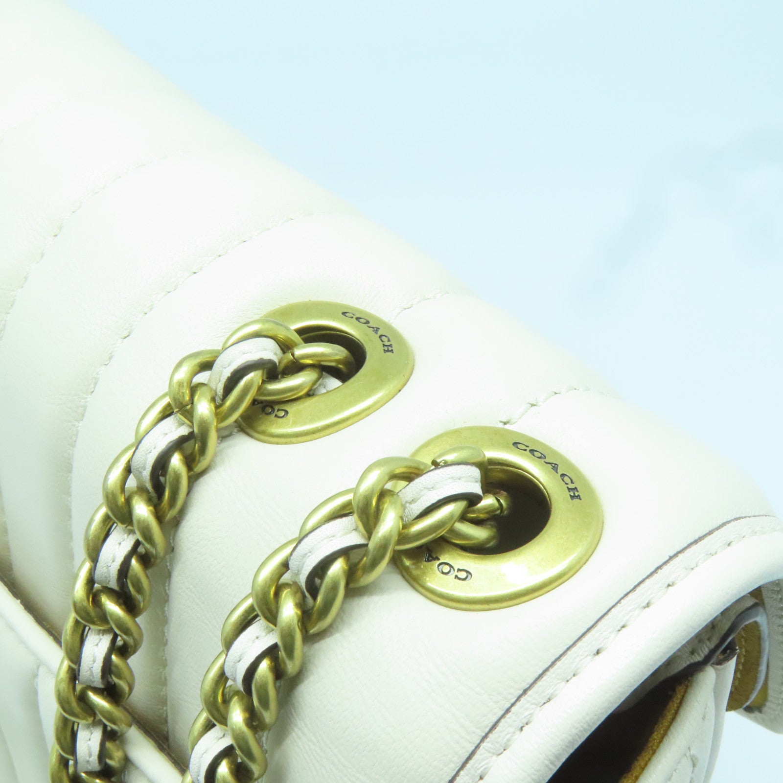 COACH 牛皮皮革Chain Shoulder Bag金扣鏈帶肩背袋白色