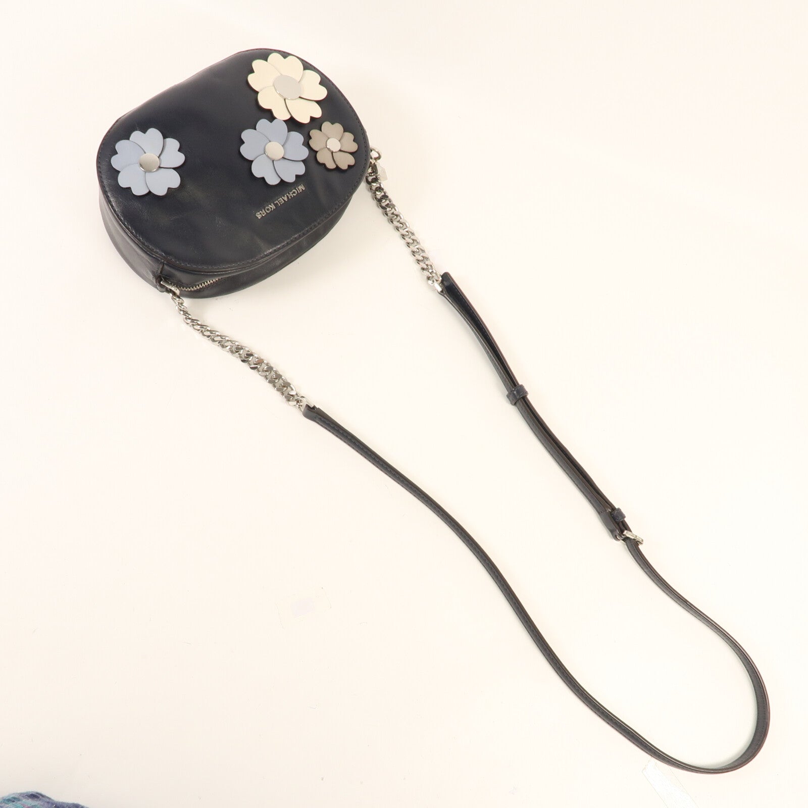 Michael Kors 牛皮皮革Shoulder Bag銀扣肩背袋