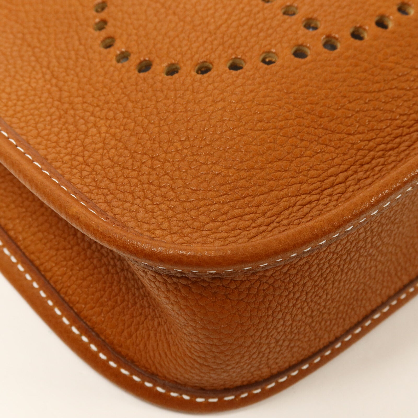 HERMES Barenia皮革Evelyne TPM肩背袋Gold