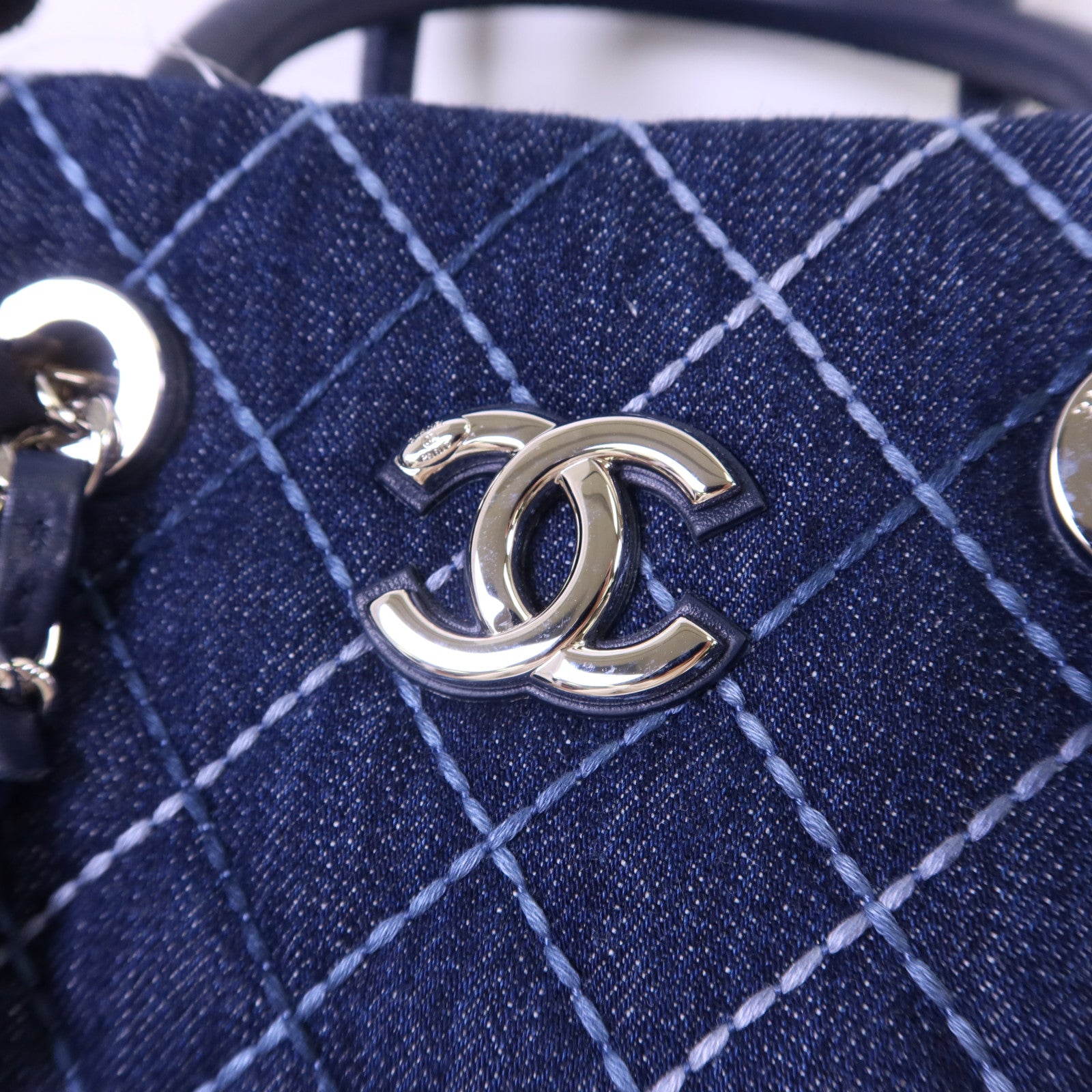 CHANEL 牛仔布2 Way Shoulder Bag銀扣手挽肩背兩用袋