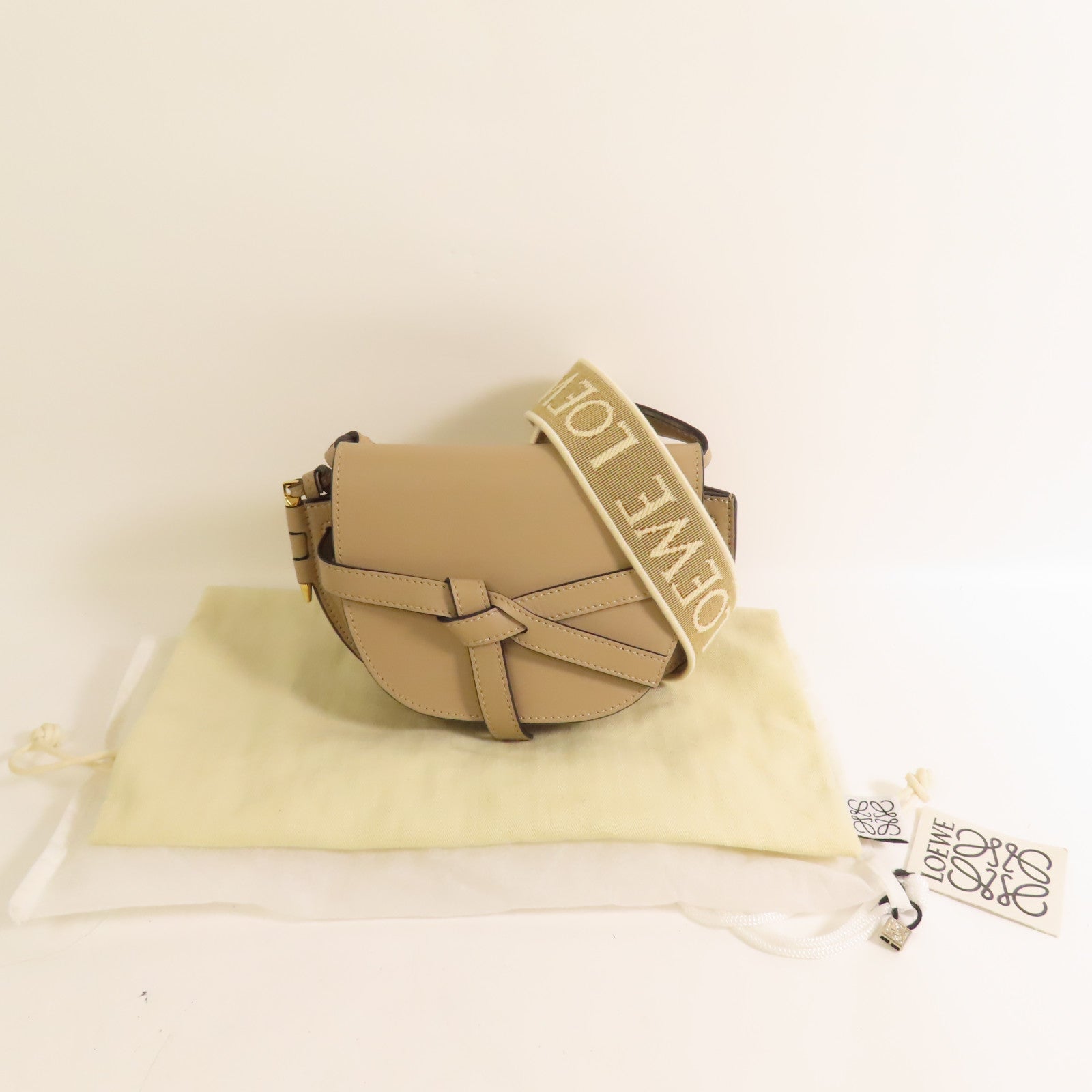 LOEWE 牛皮皮革Mini Gate金扣肩背袋