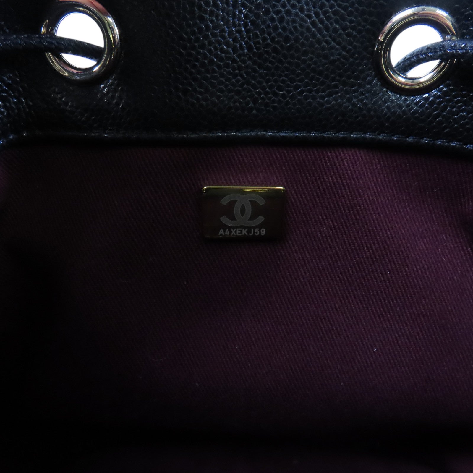CHANEL 牛皮皮革Bucket金扣鏈帶肩背袋