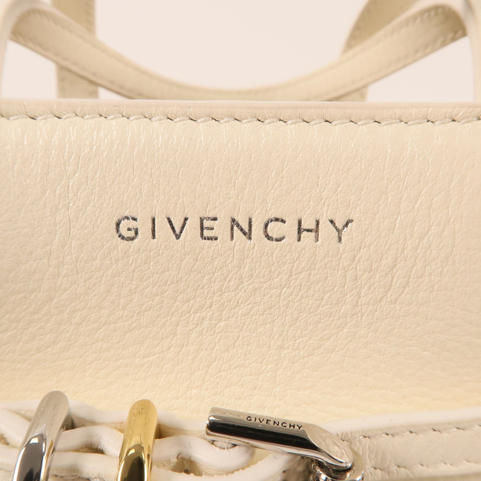 GIVENCHY 牛皮皮革Small Voyou銀扣手挽肩背兩用袋