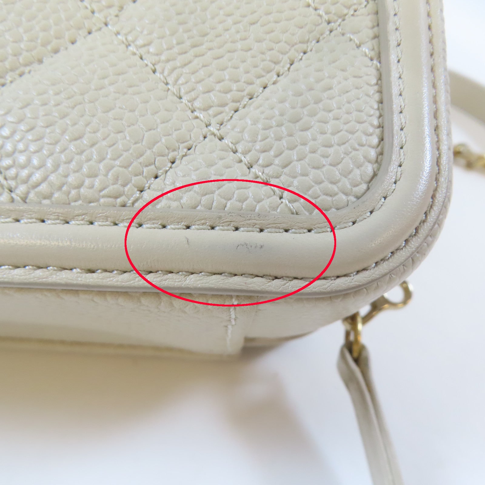 CHANEL 【激減優惠】菱格Caviar皮革Vanity Case金扣肩背袋白色