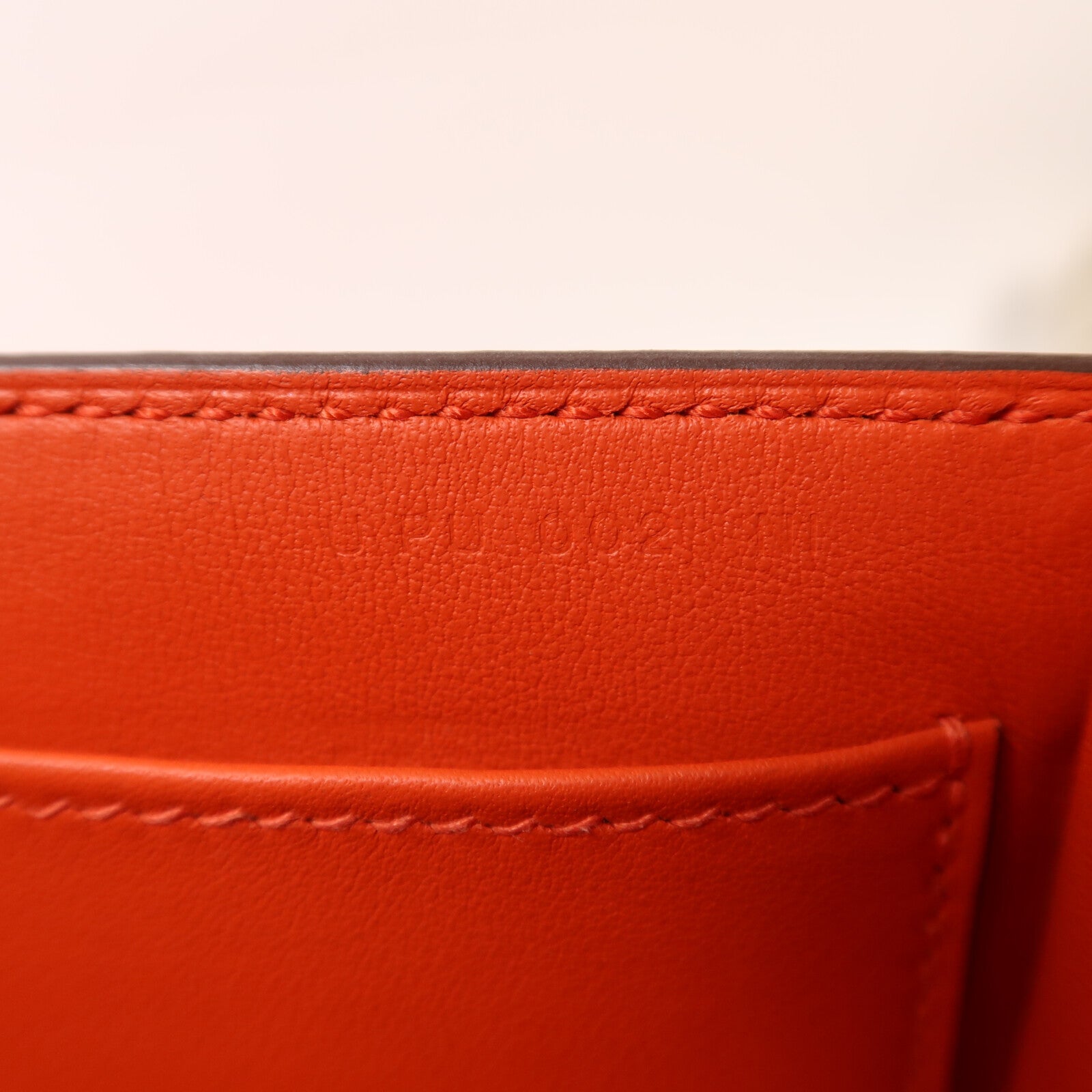HERMES Chevre皮革Geta肩背袋Capucine