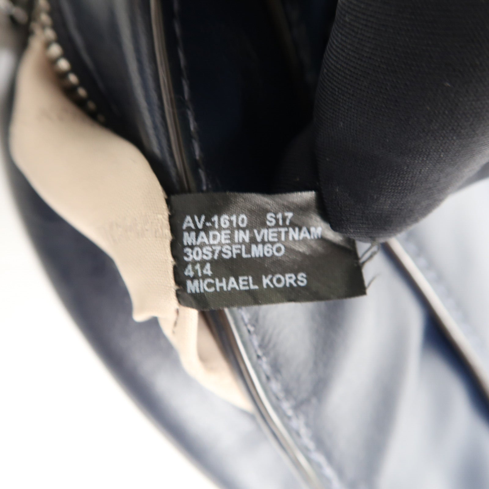 Michael Kors 牛皮皮革Shoulder Bag銀扣肩背袋