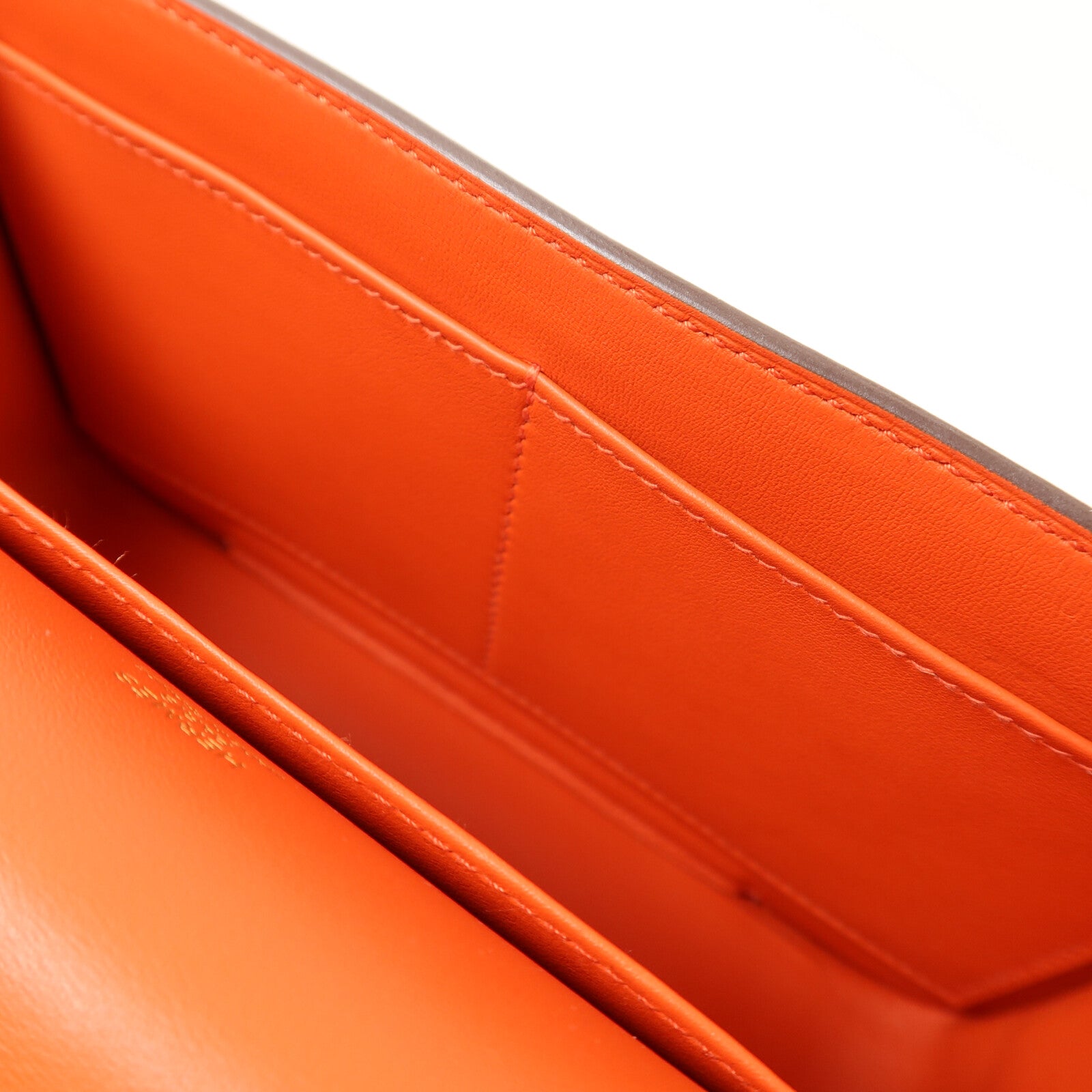 HERMES Chevre皮革Geta肩背袋Capucine