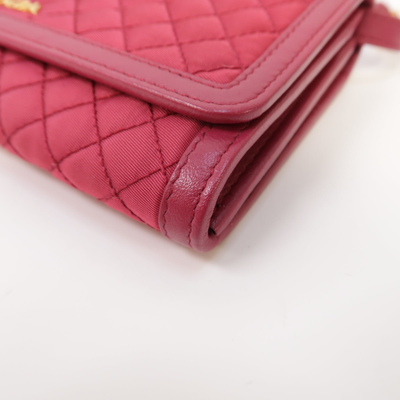 PRADA 【激減優惠】尼龍Shoulder Bag金扣肩背袋粉紅色
