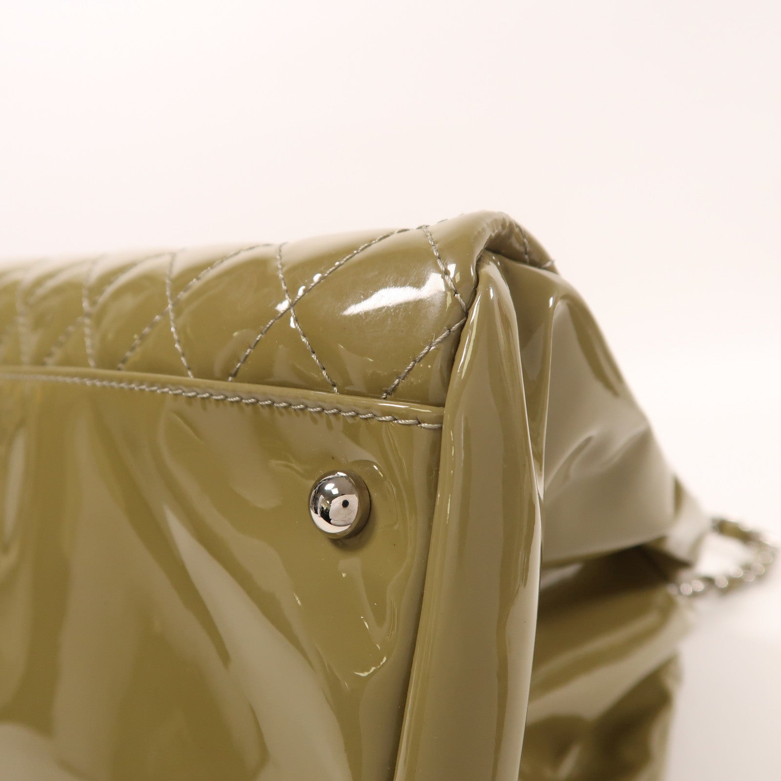 CHANEL 漆皮皮革Chain Shoulder銀扣鏈帶肩背袋