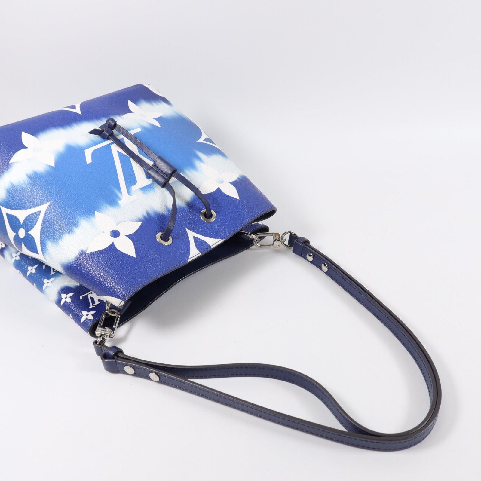 LOUIS VUITTON Monogram Escale Neo Noe肩背袋