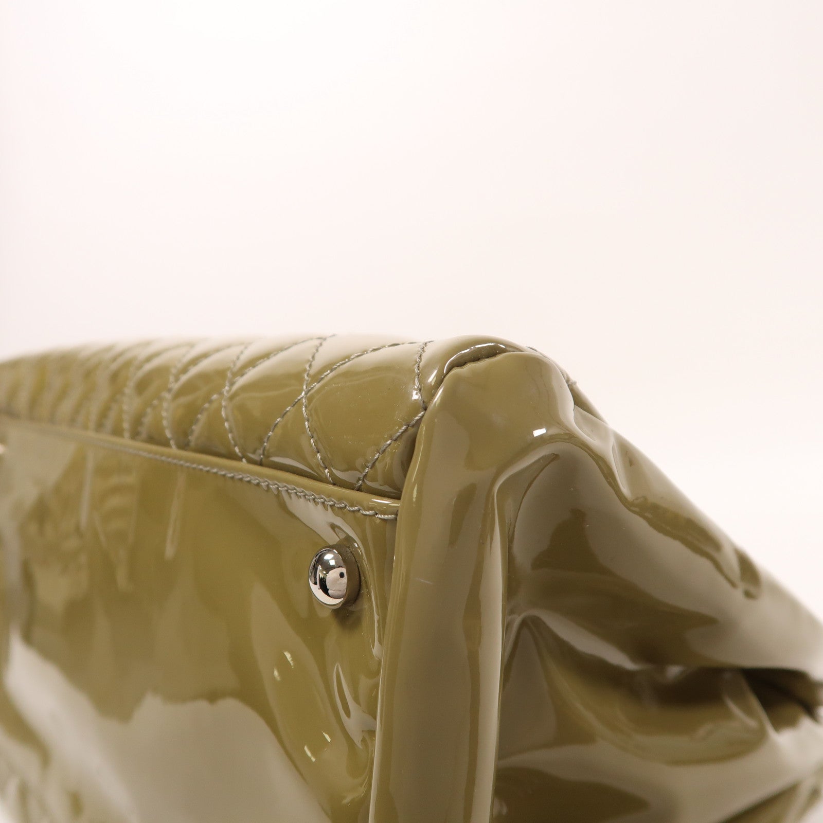 CHANEL 漆皮皮革Chain Shoulder銀扣鏈帶肩背袋