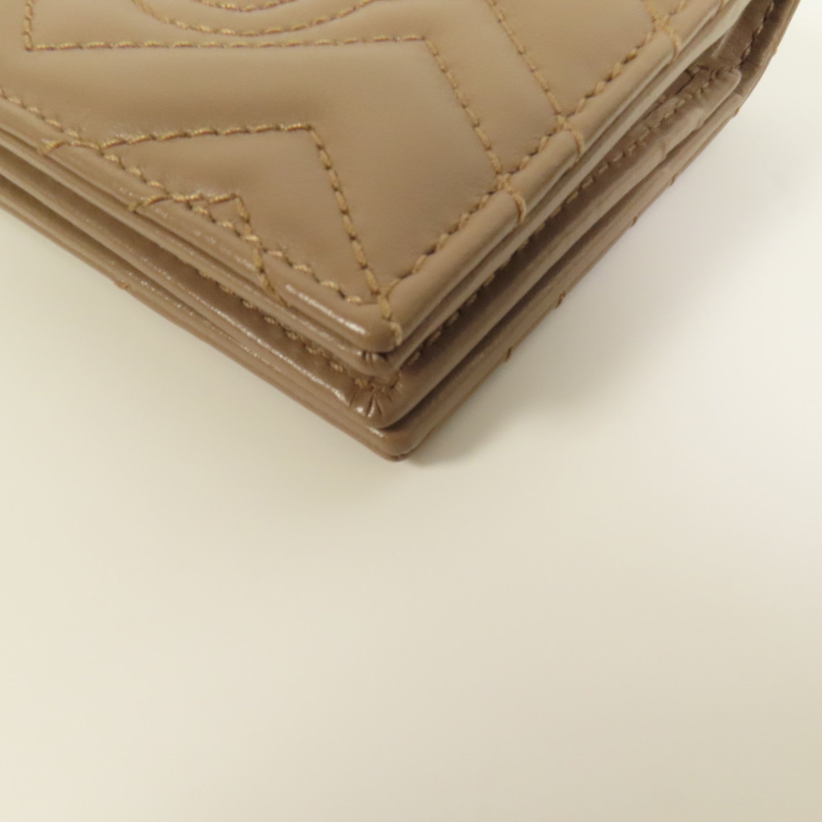 GUCCI 牛皮皮革GG Marmont金扣錢包