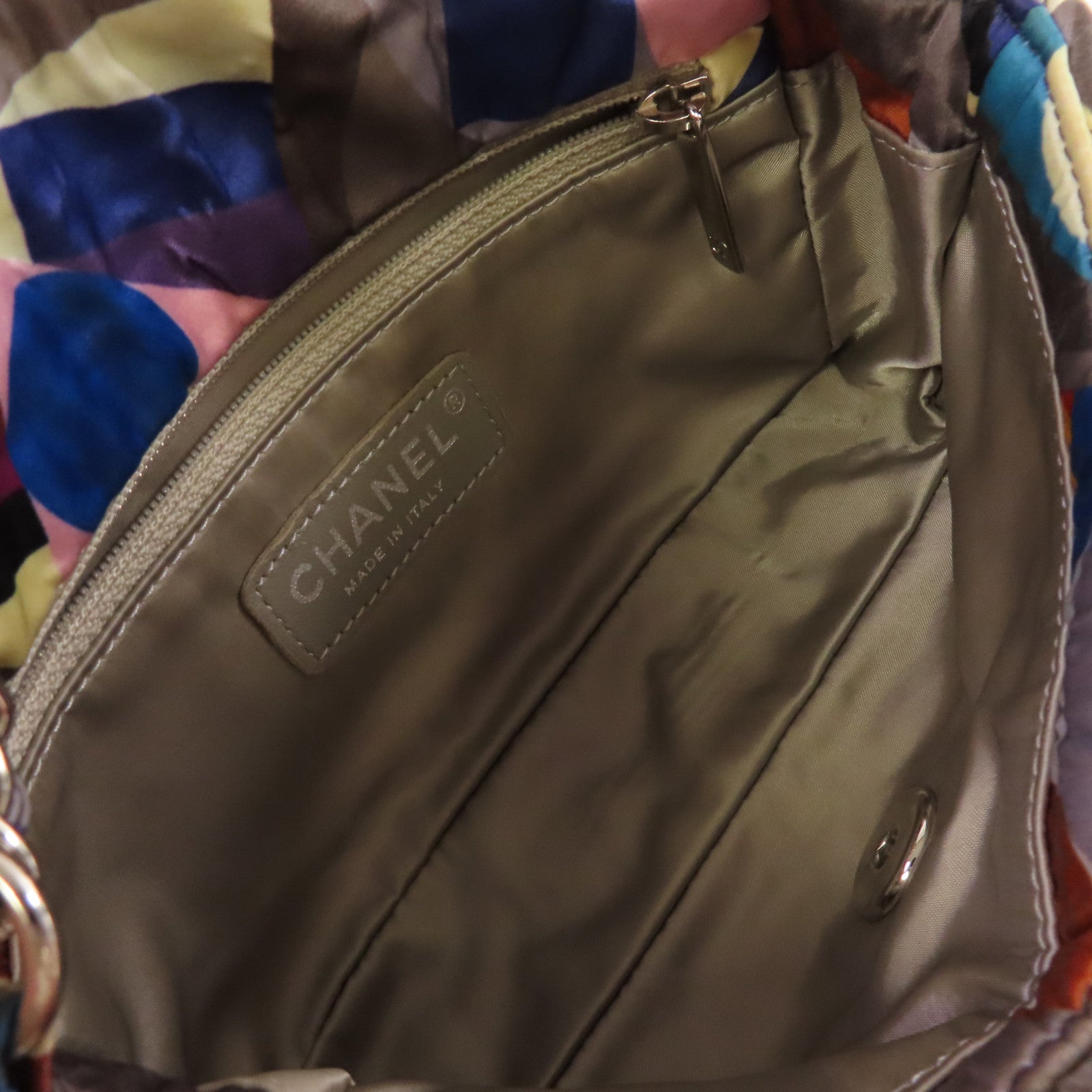 CHANEL 菱格絲質Chain Shoulder Bag銀扣鏈帶肩背袋灰色/彩色