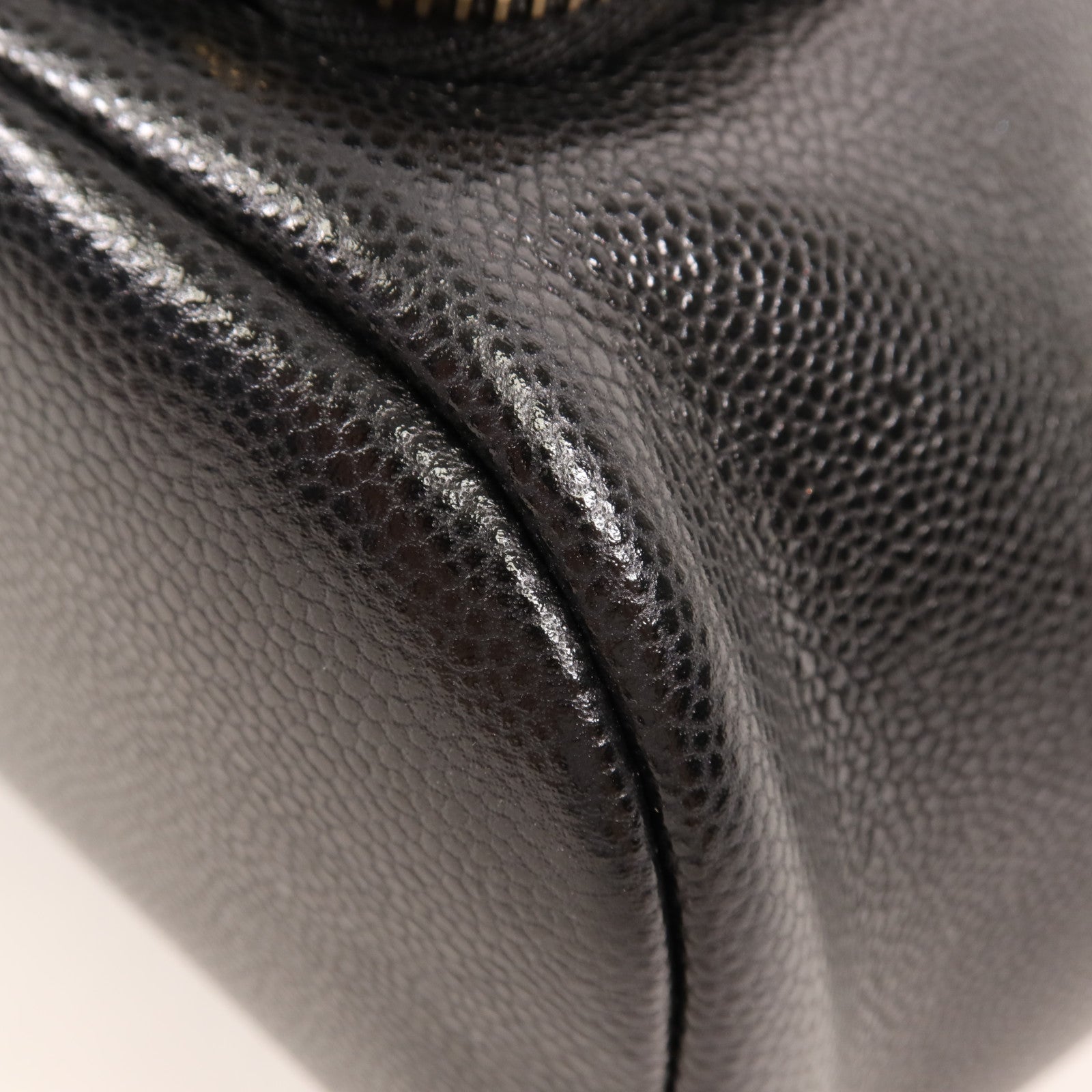 CHANEL 【激減優惠】牛皮皮革Bucket Bag金扣肩背袋