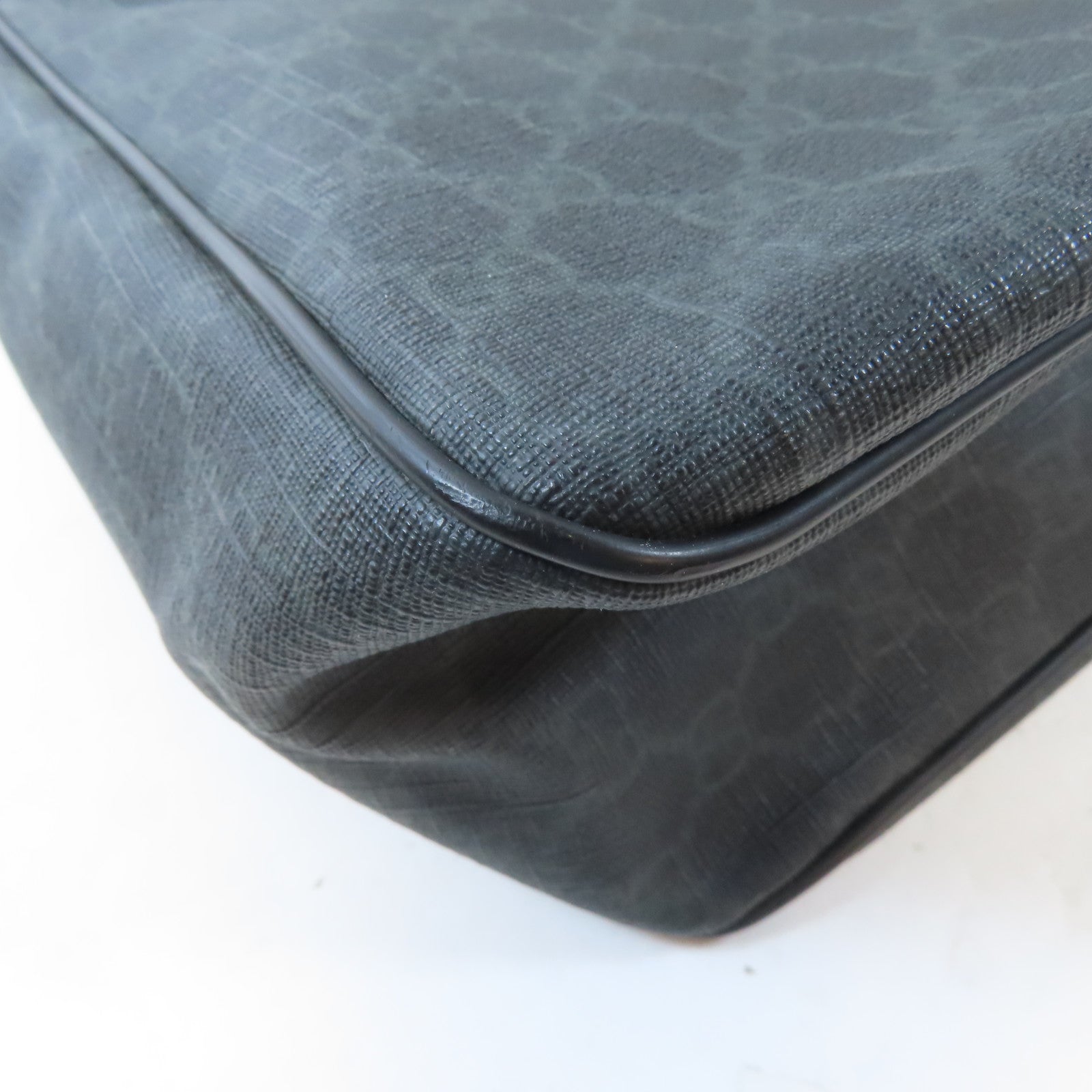 GUCCI 塗層帆布Shoulder Bag銀扣肩背袋黑色