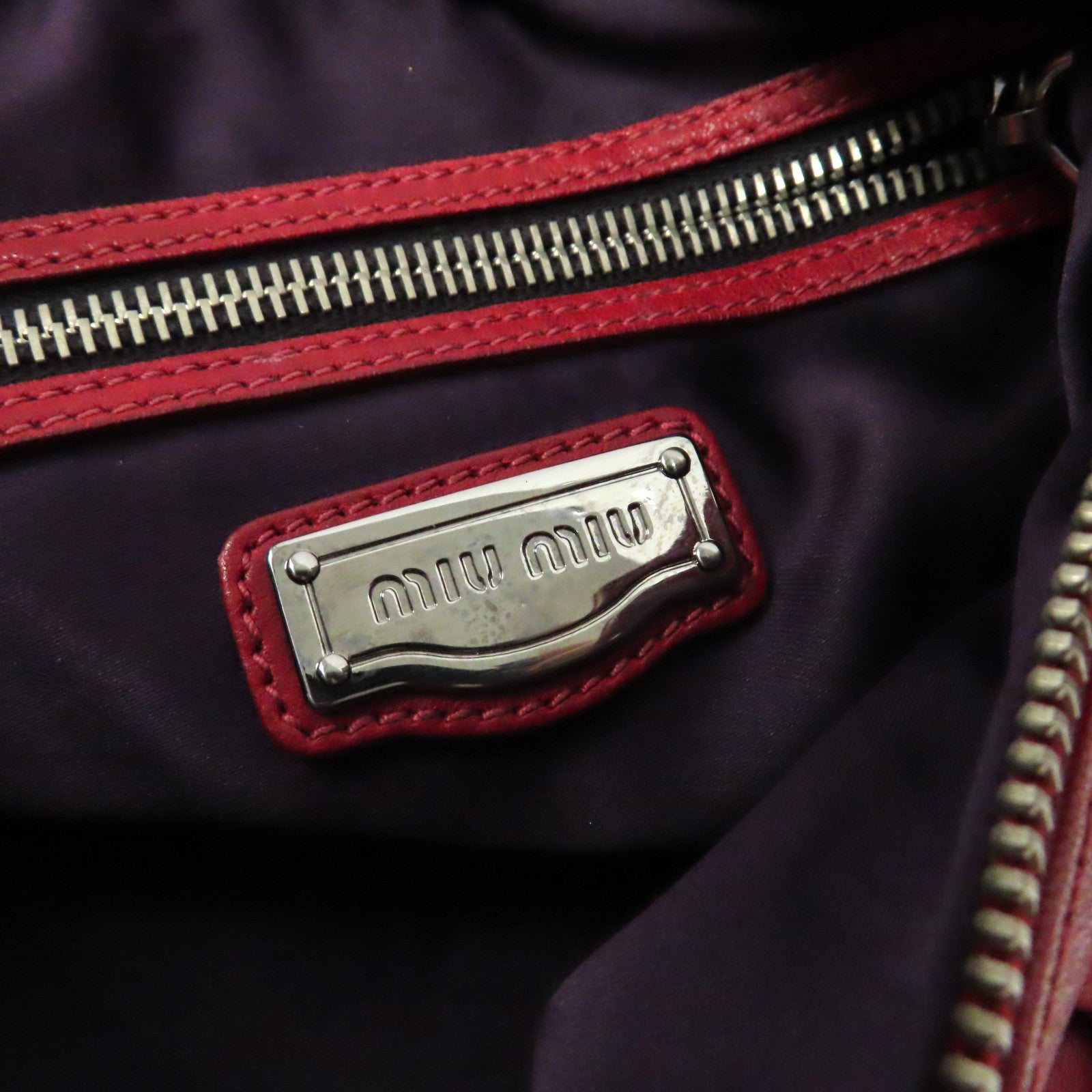 Miu Miu 【激減優惠】牛皮皮革Shoulder Bag銀扣肩背袋紅色