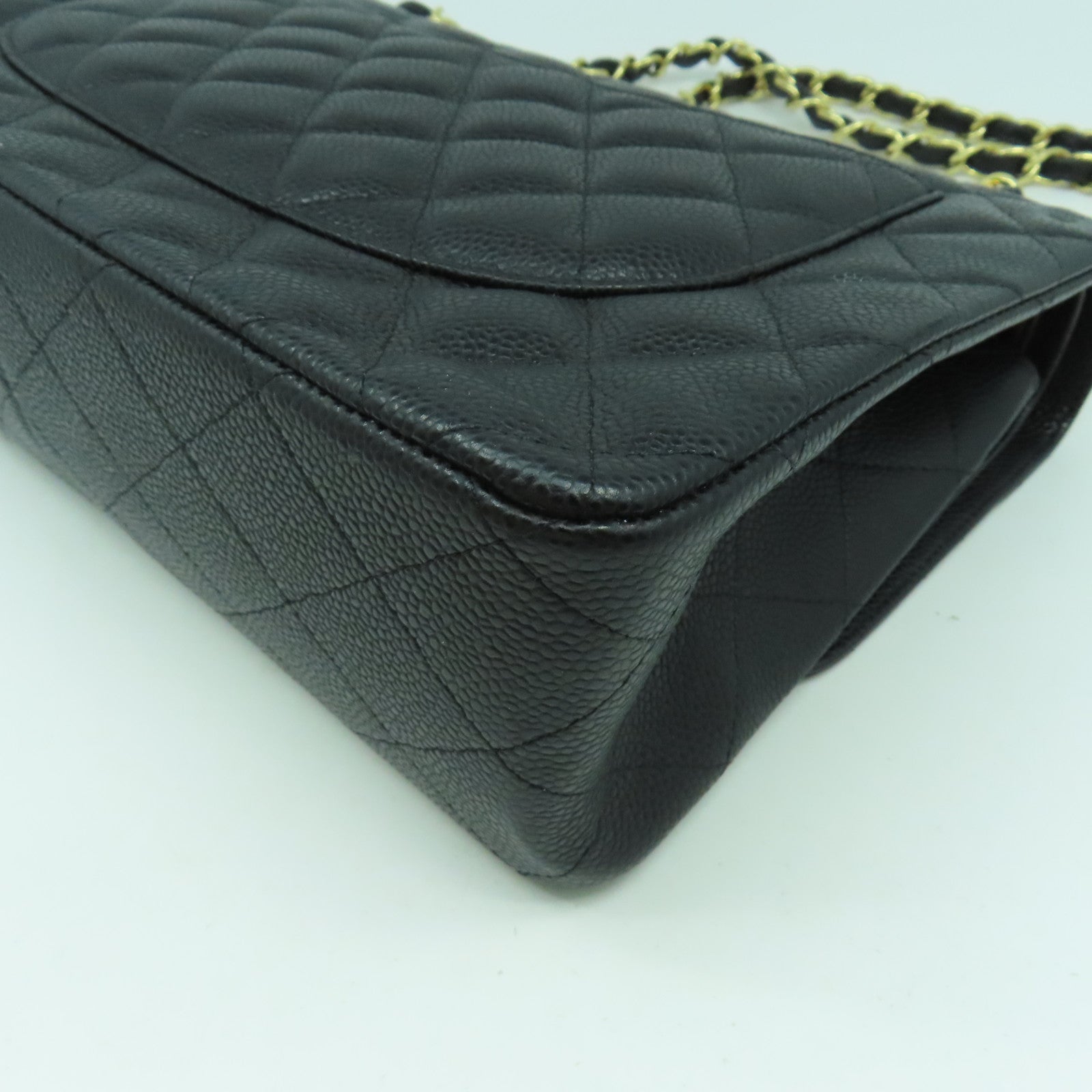 CHANEL 【激減優惠】菱格Caviar皮革Classicr金扣鏈帶肩背袋黑色