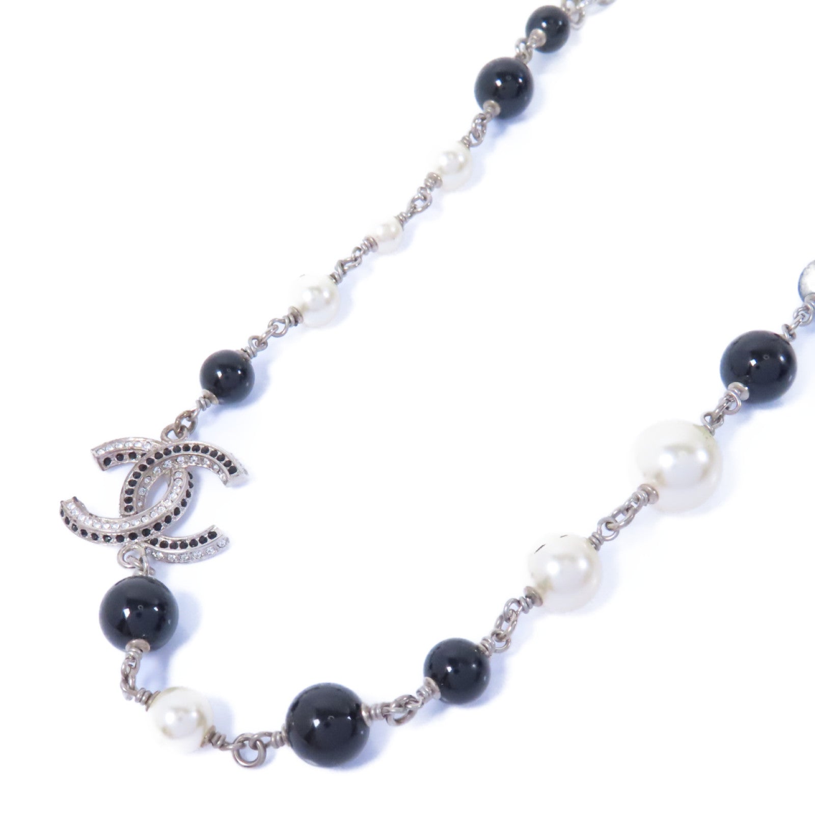 CHANEL 金屬Necklace銀扣項鍊銀色/黑色/白色