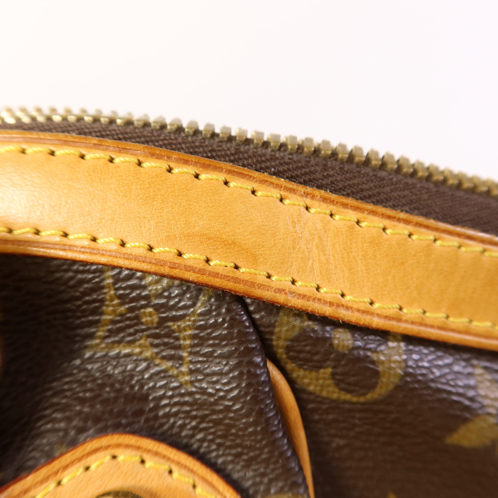 LOUIS VUITTON Monogram Tivoli GM金扣肩背袋