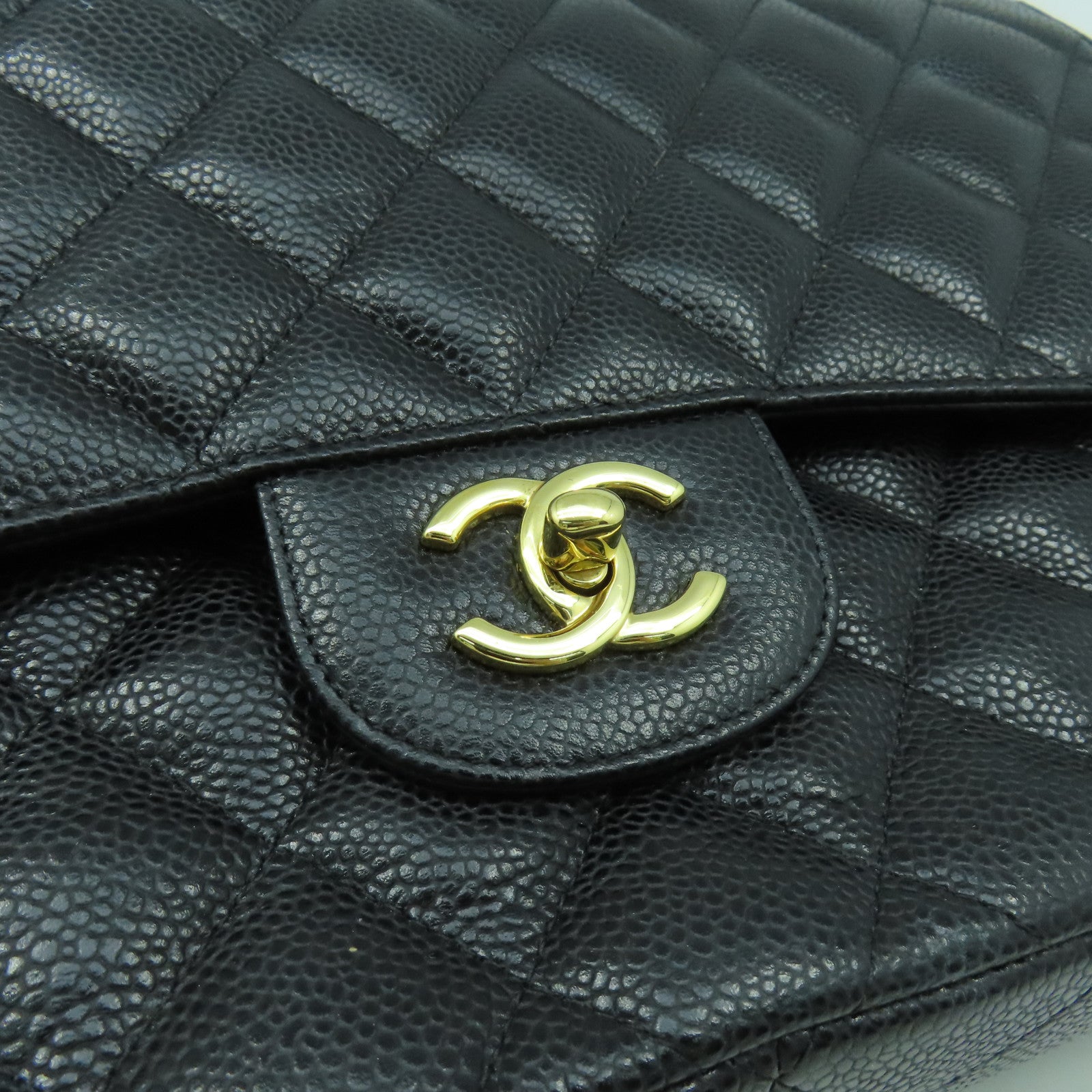CHANEL 【激減優惠】菱格Caviar皮革Classicr金扣鏈帶肩背袋黑色