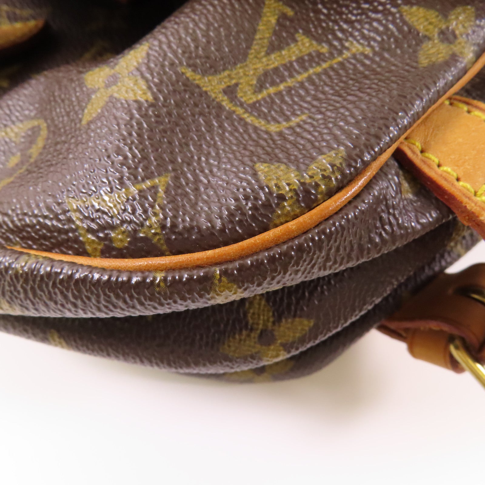 LOUIS VUITTON Monogram Saumur 30金扣肩背袋
