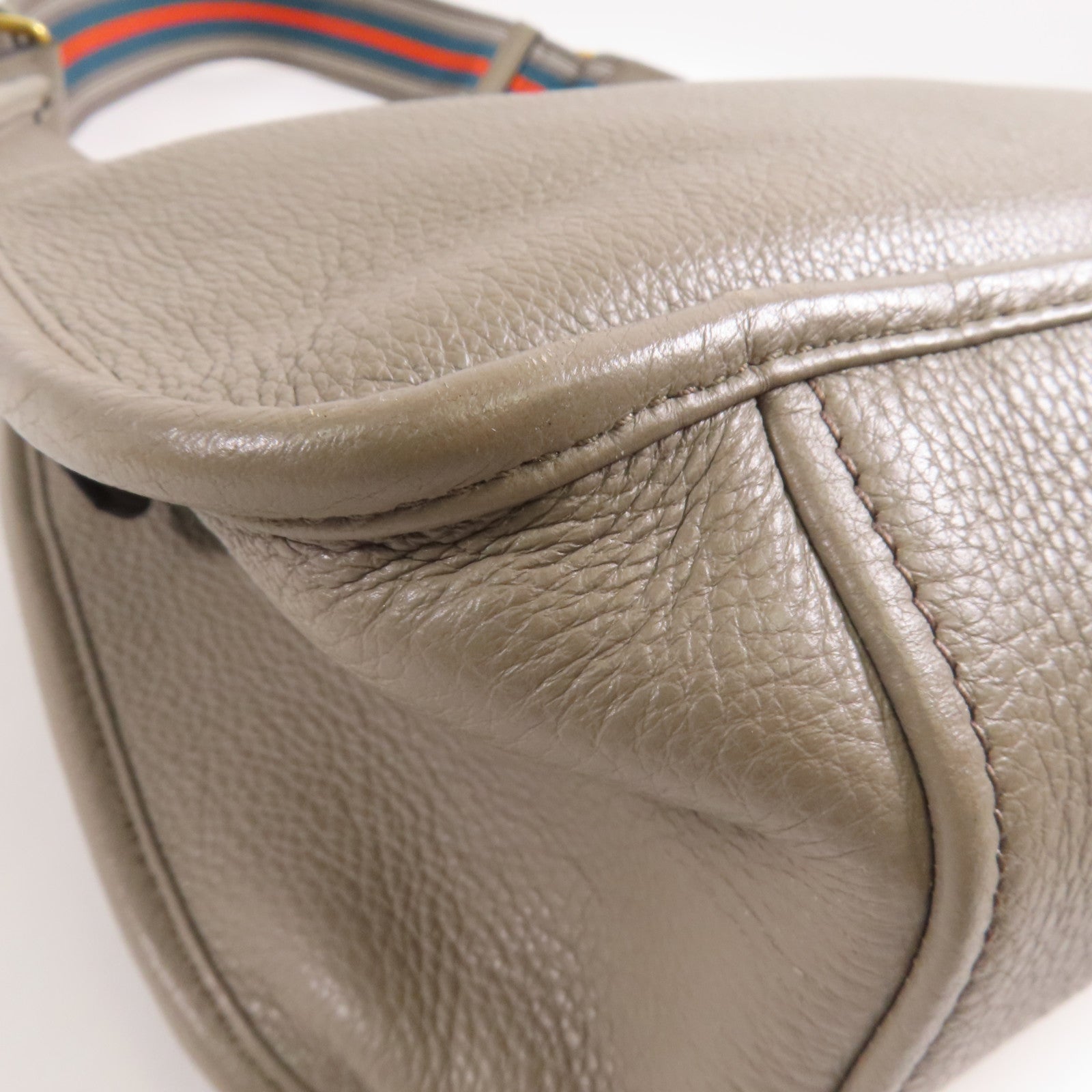 PRADA 牛皮皮革Shoulder Bag銀扣肩背袋