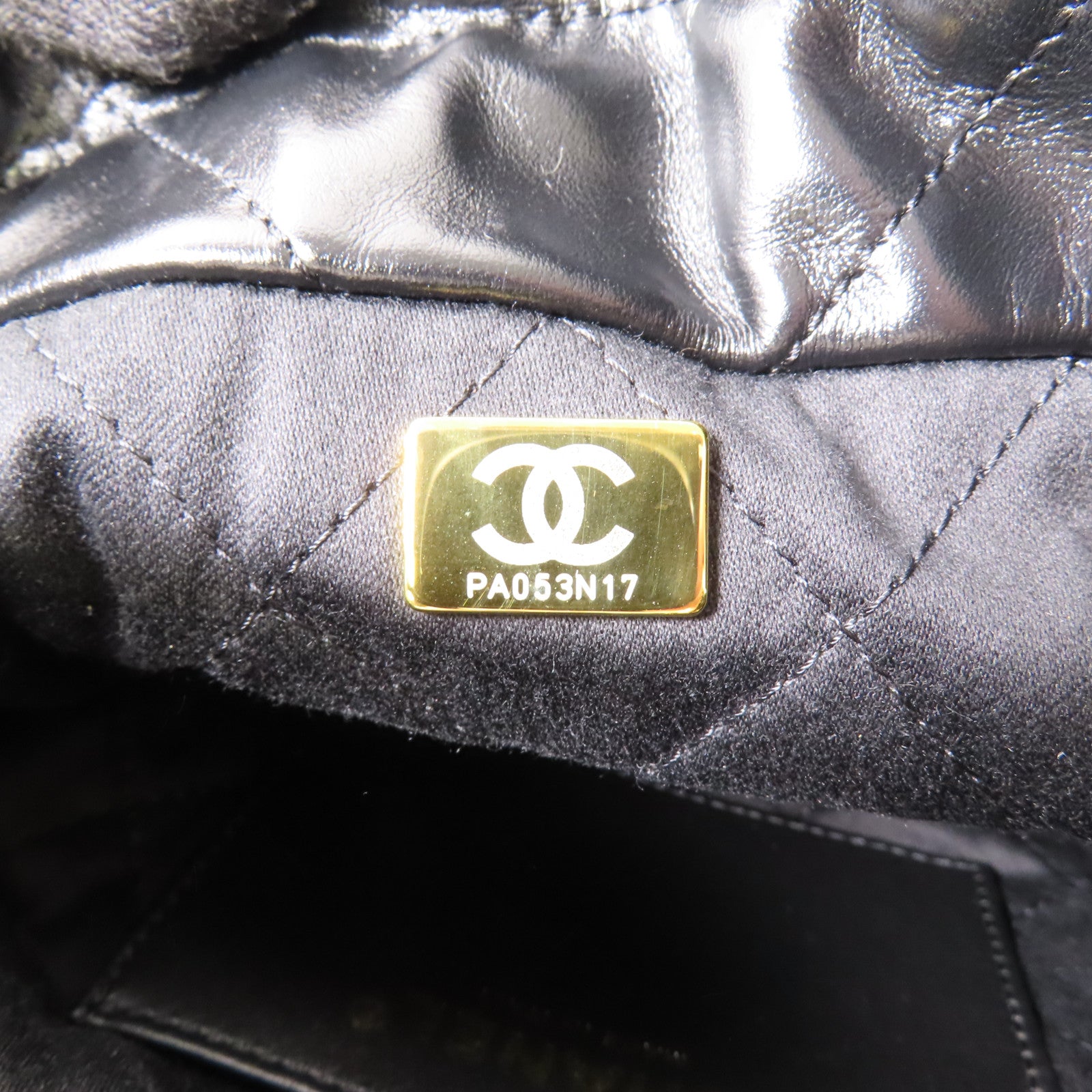 CHANEL 牛皮皮革C22 Mini金扣鏈帶肩背袋