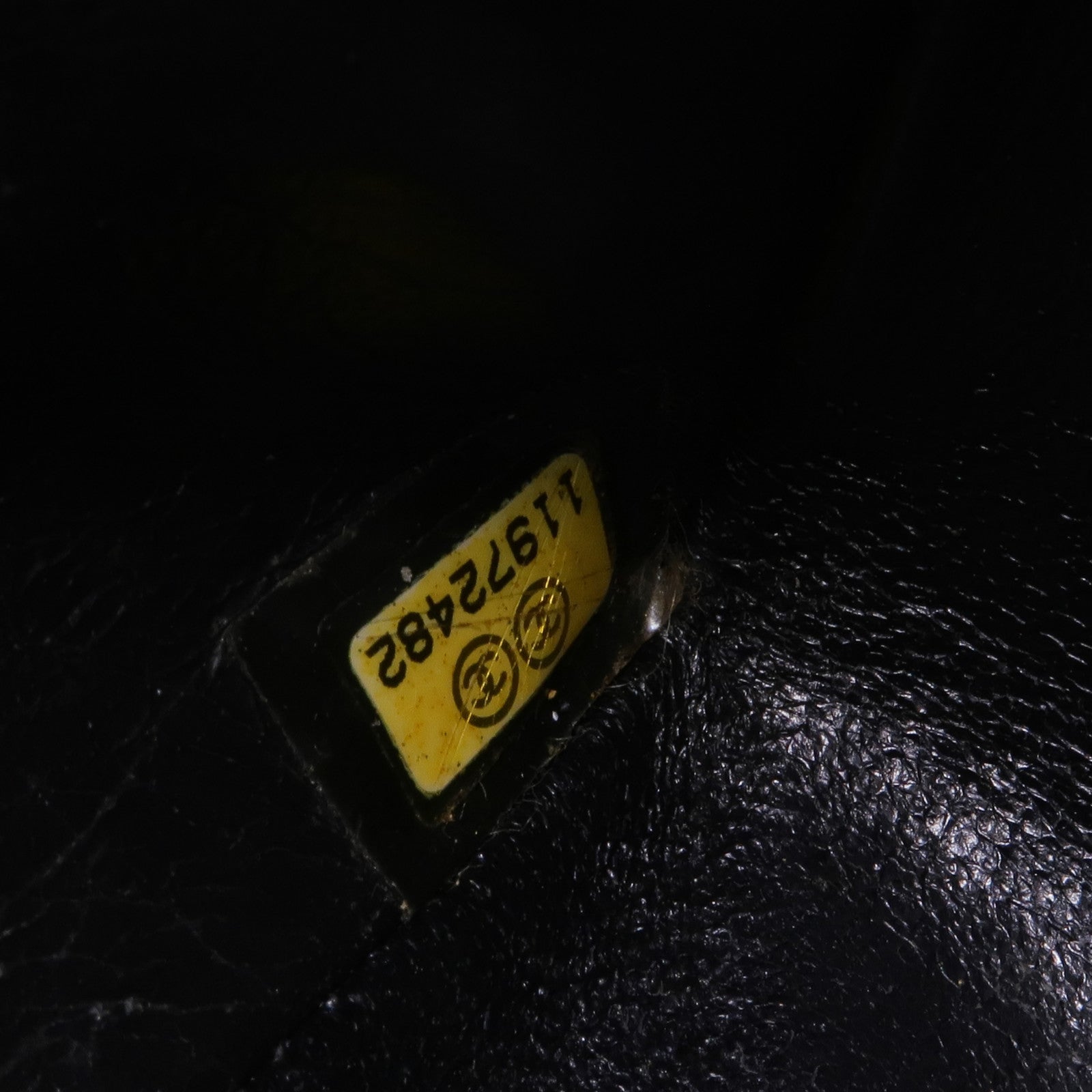 CHANEL 牛皮皮革Classic 25銀扣鏈帶肩背袋