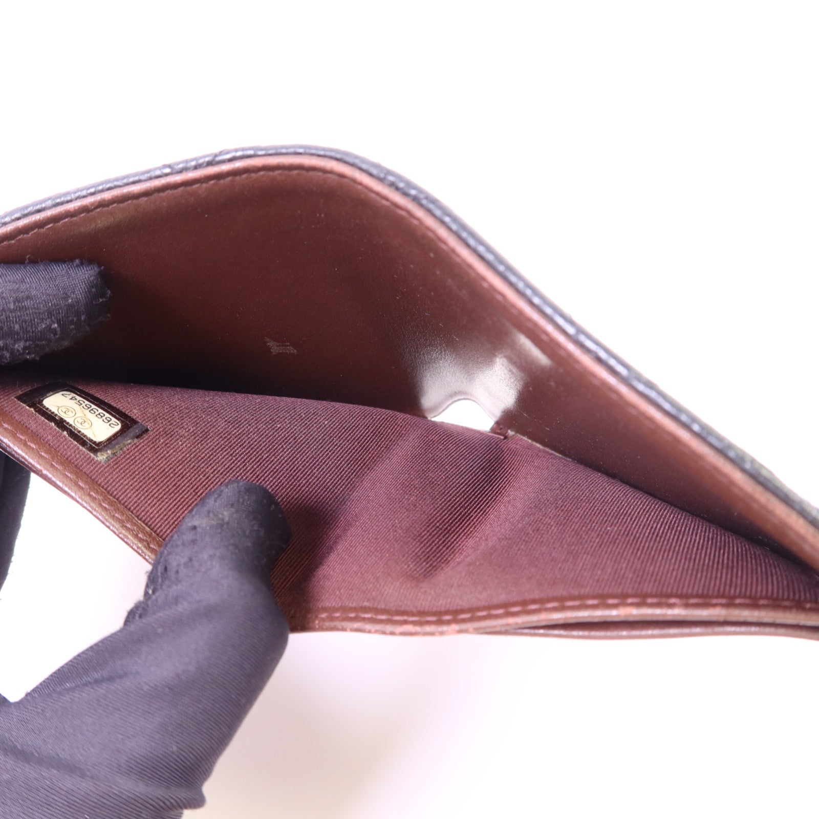 CHANEL 牛皮皮革Trifold Wallet金扣錢包