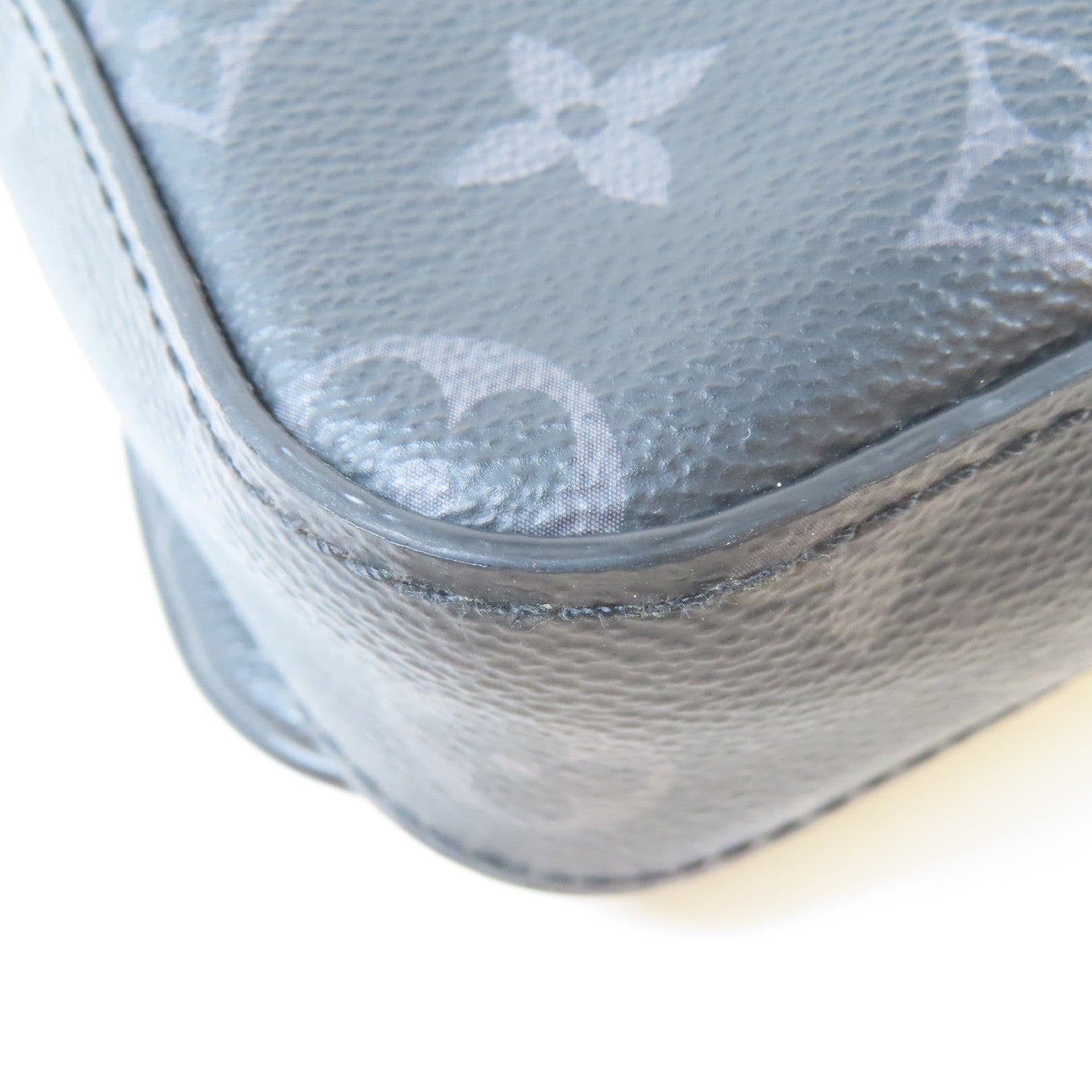 LOUIS VUITTON Monogram Eclipse Trio Messenger銀扣肩背袋黑色/灰色
