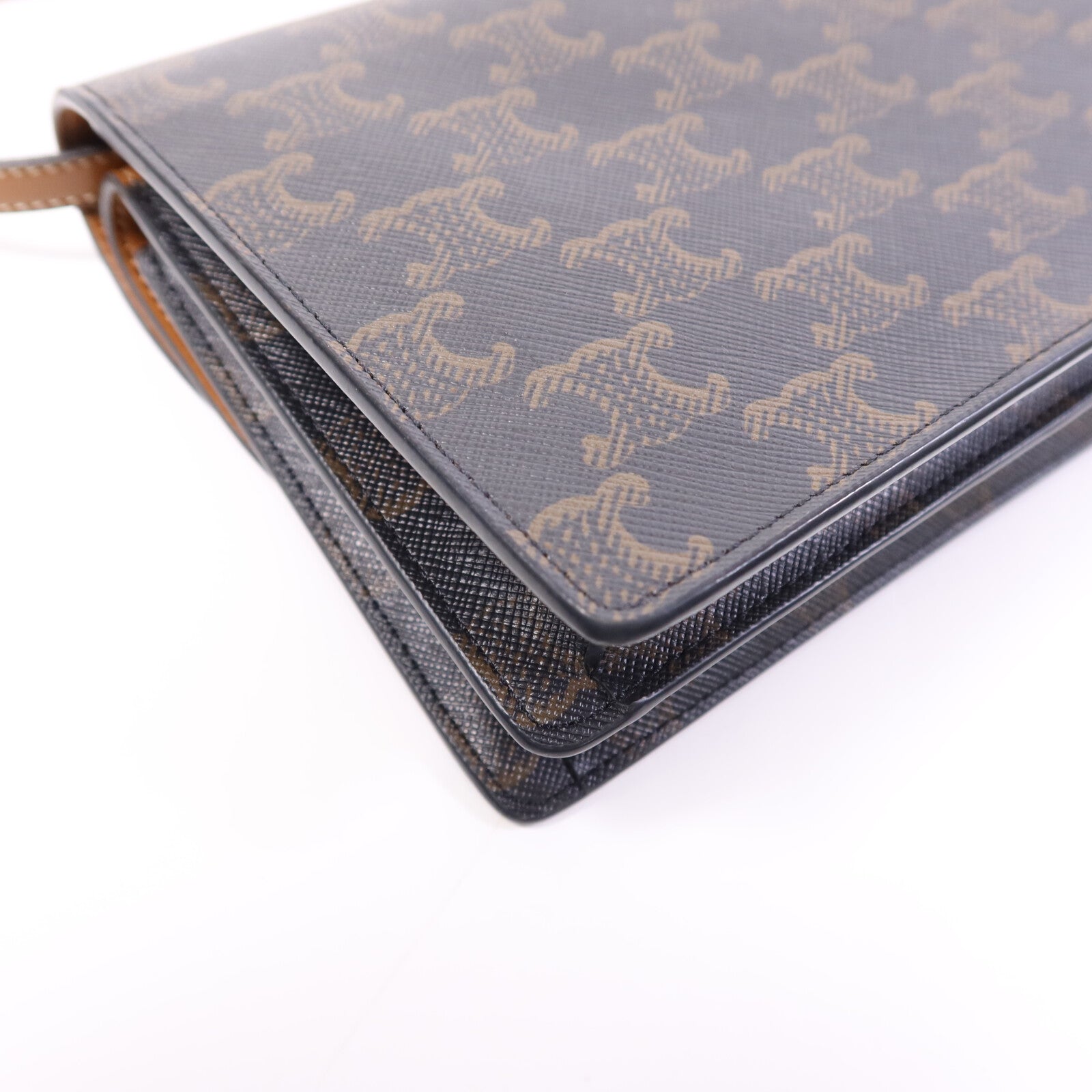 CELINE 塗層帆布/牛皮皮革Triomphe Wallet On Strap金扣肩背袋