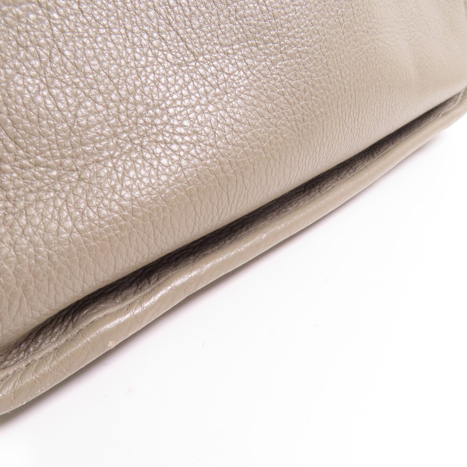 PRADA 牛皮皮革Shoulder Bag銀扣肩背袋
