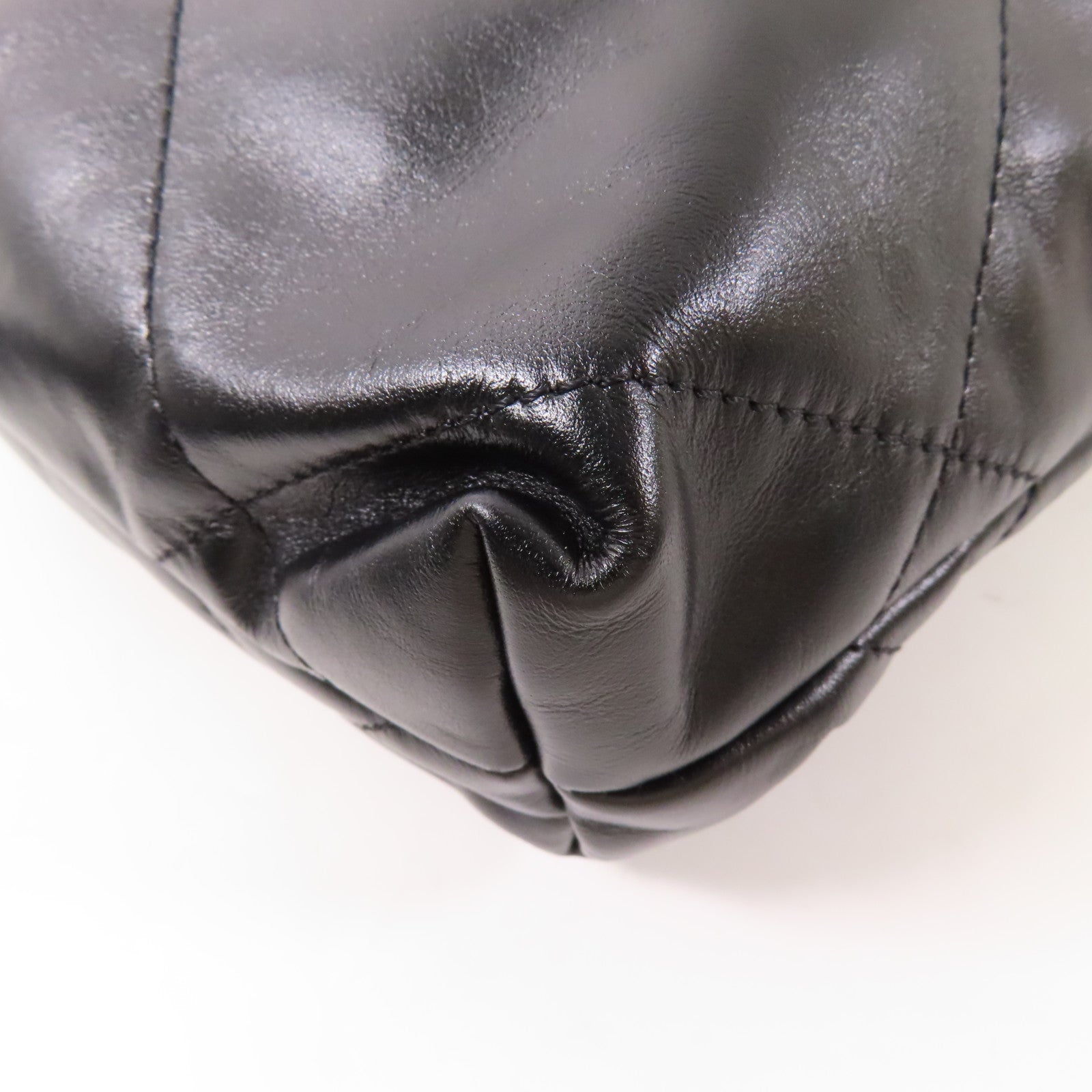 CHANEL 牛皮皮革C22 Mini金扣鏈帶肩背袋