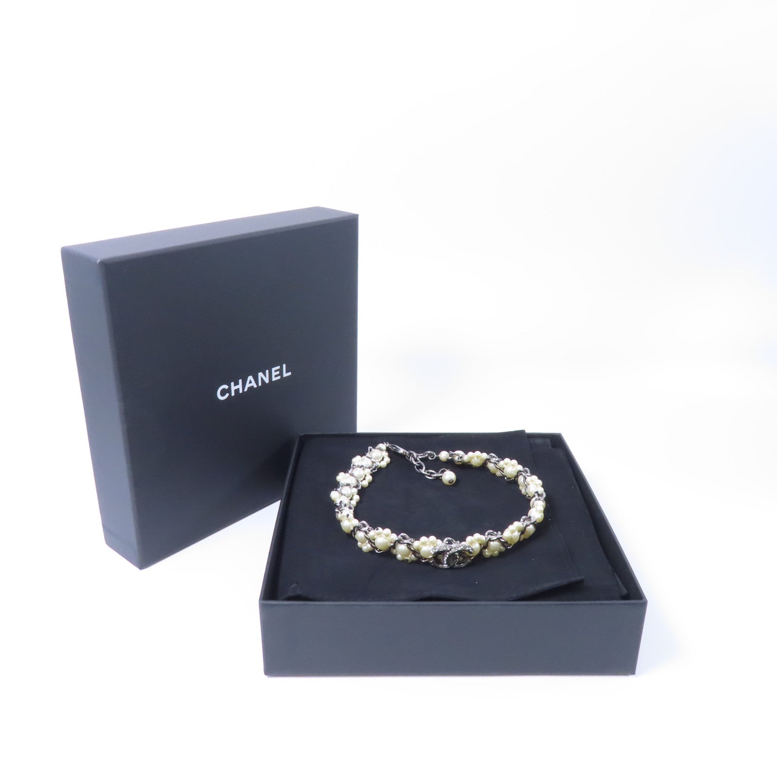 CHANEL 金屬Choker項鍊銀色/白色