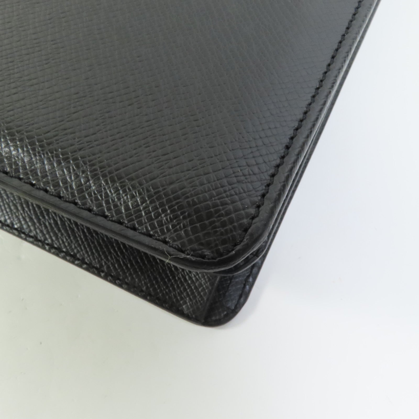 LOUIS VUITTON Taiga Laguito Business Bag銀扣公事包