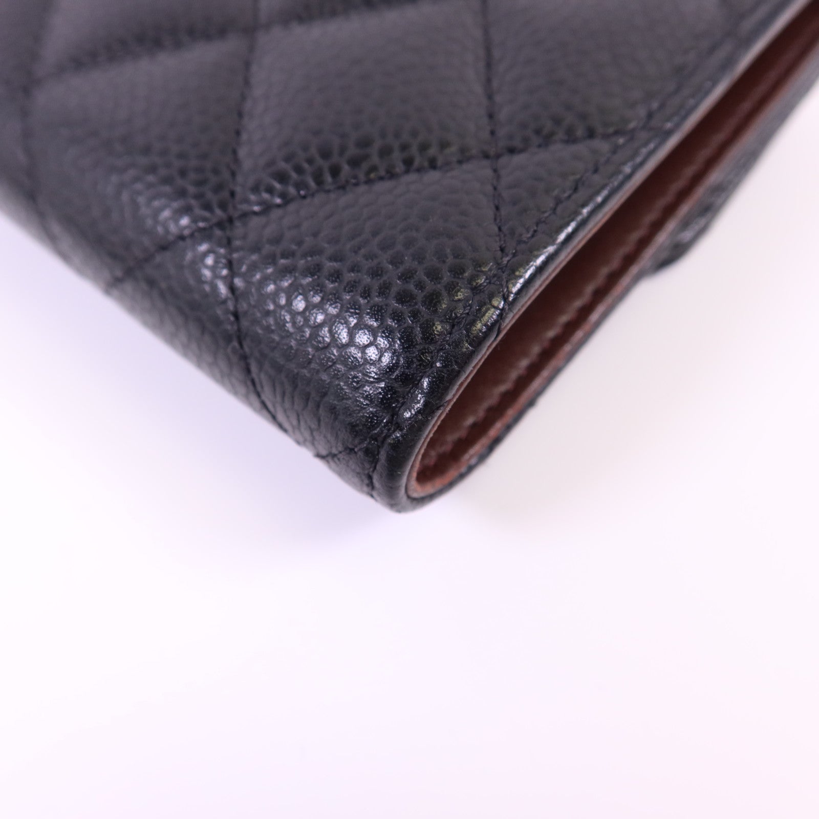 CHANEL 牛皮皮革Trifold Wallet金扣錢包