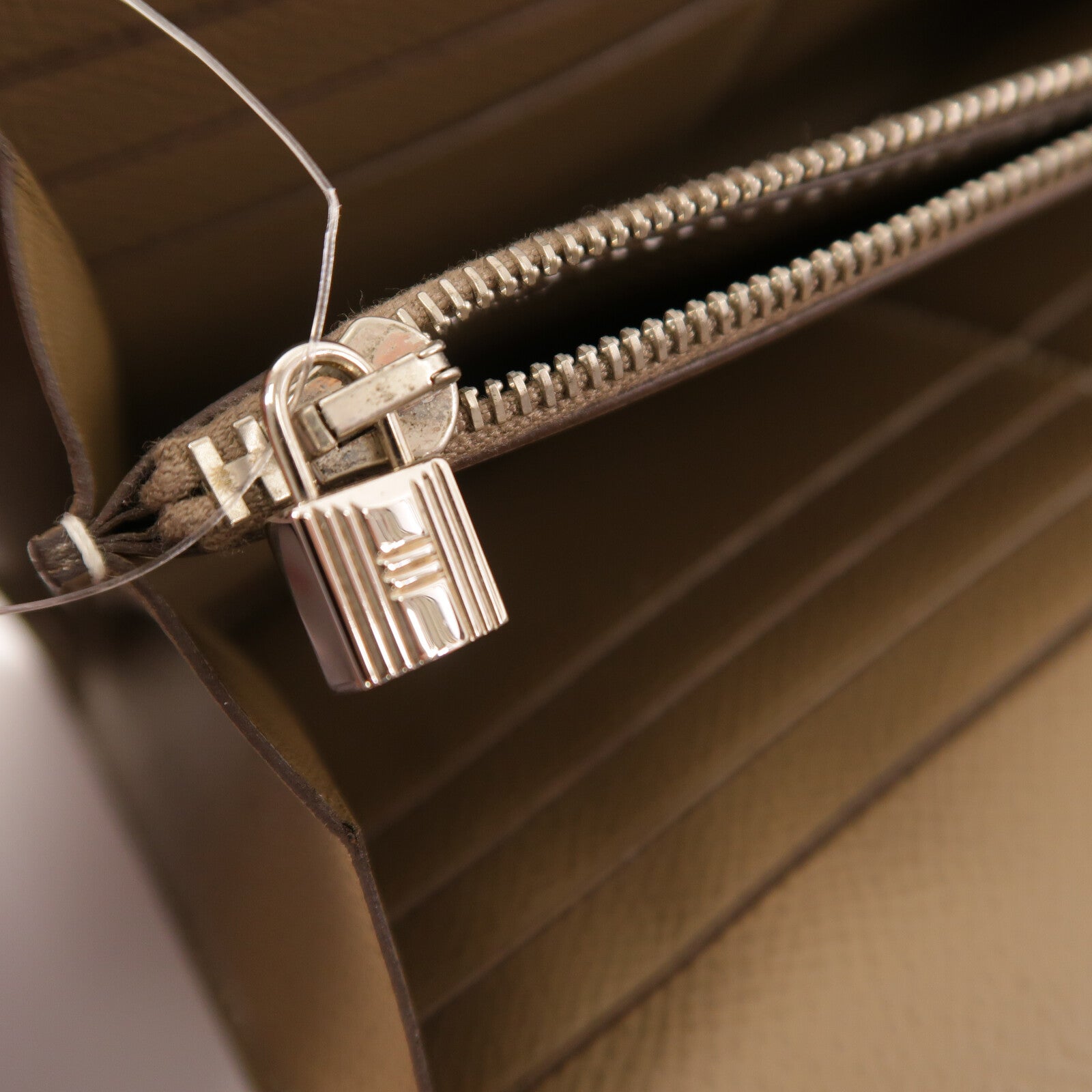 HERMES Epsom皮革Kelly Long Wallet長錢包Etoupe