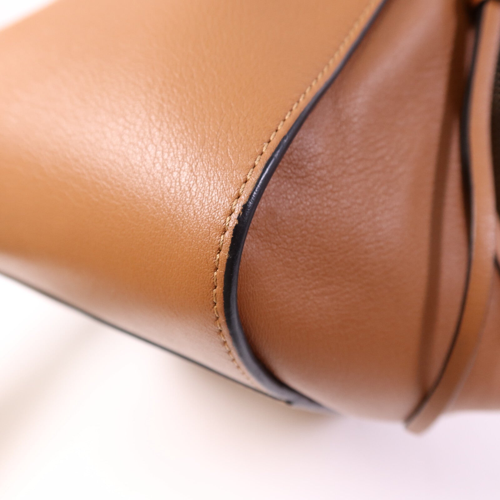 LOEWE 牛皮皮革Hammock Small銀扣肩背袋