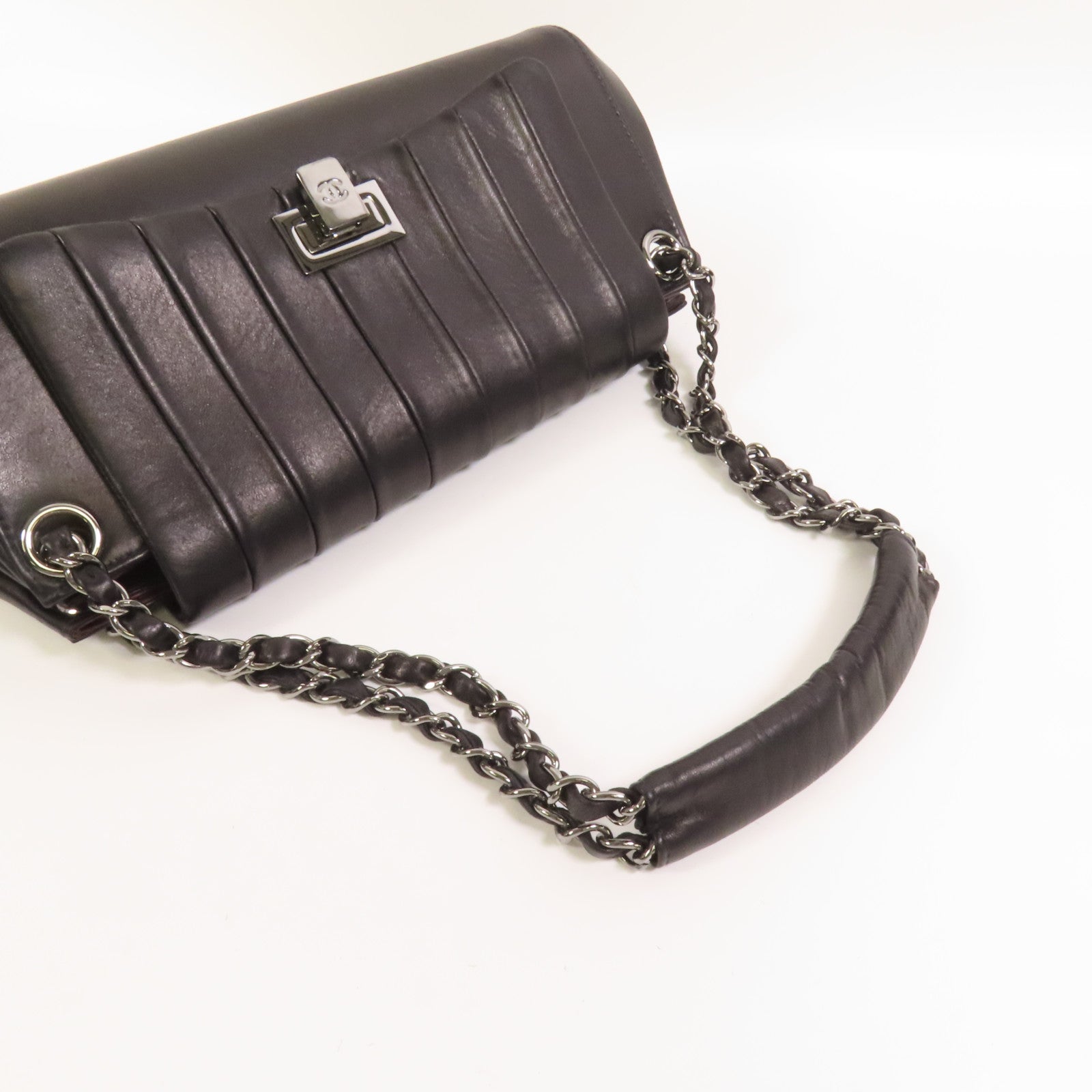 CHANEL 羊皮皮革Shoulder Bag銀扣鏈帶肩背袋