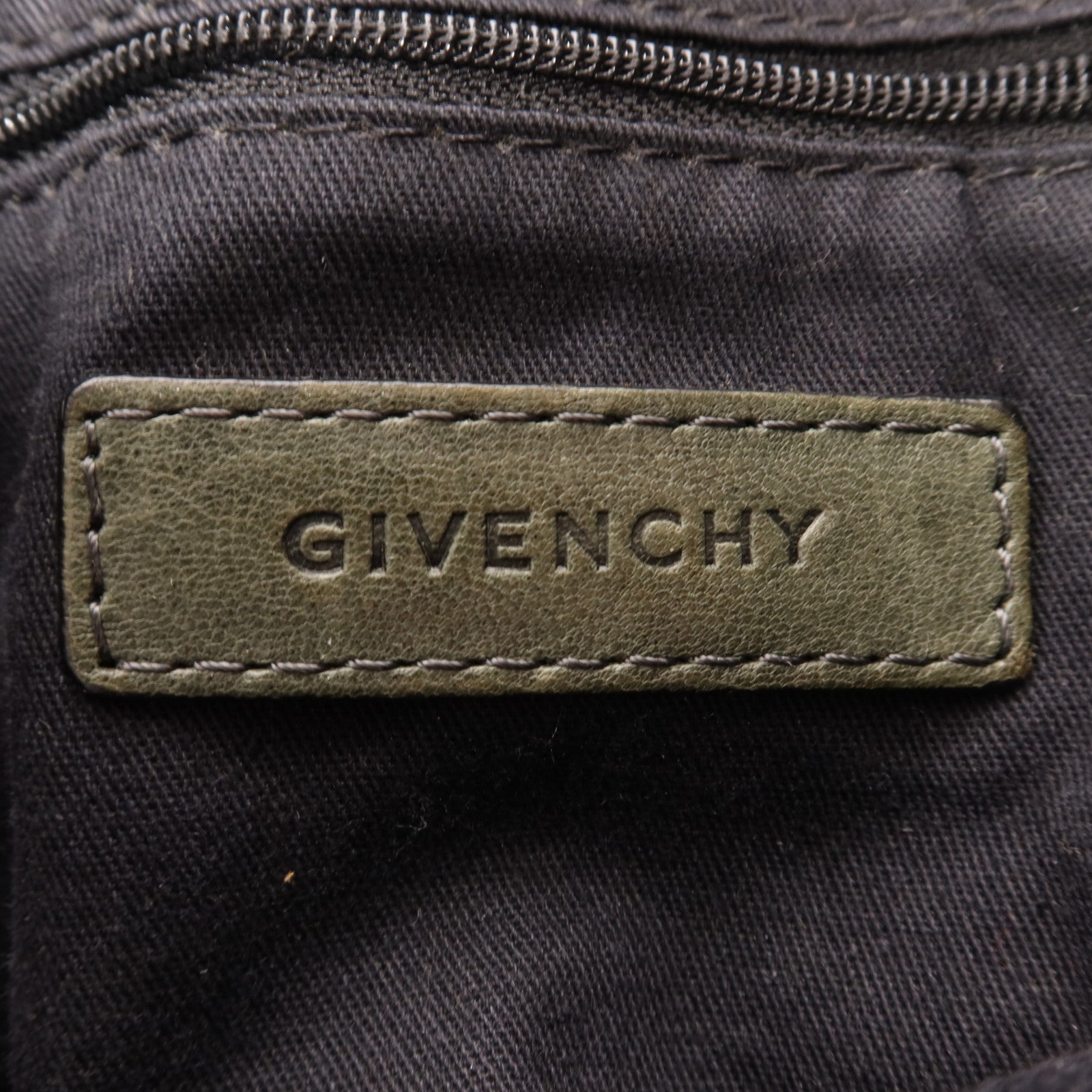 GIVENCHY 牛皮皮革Tote Bag金扣手挽袋