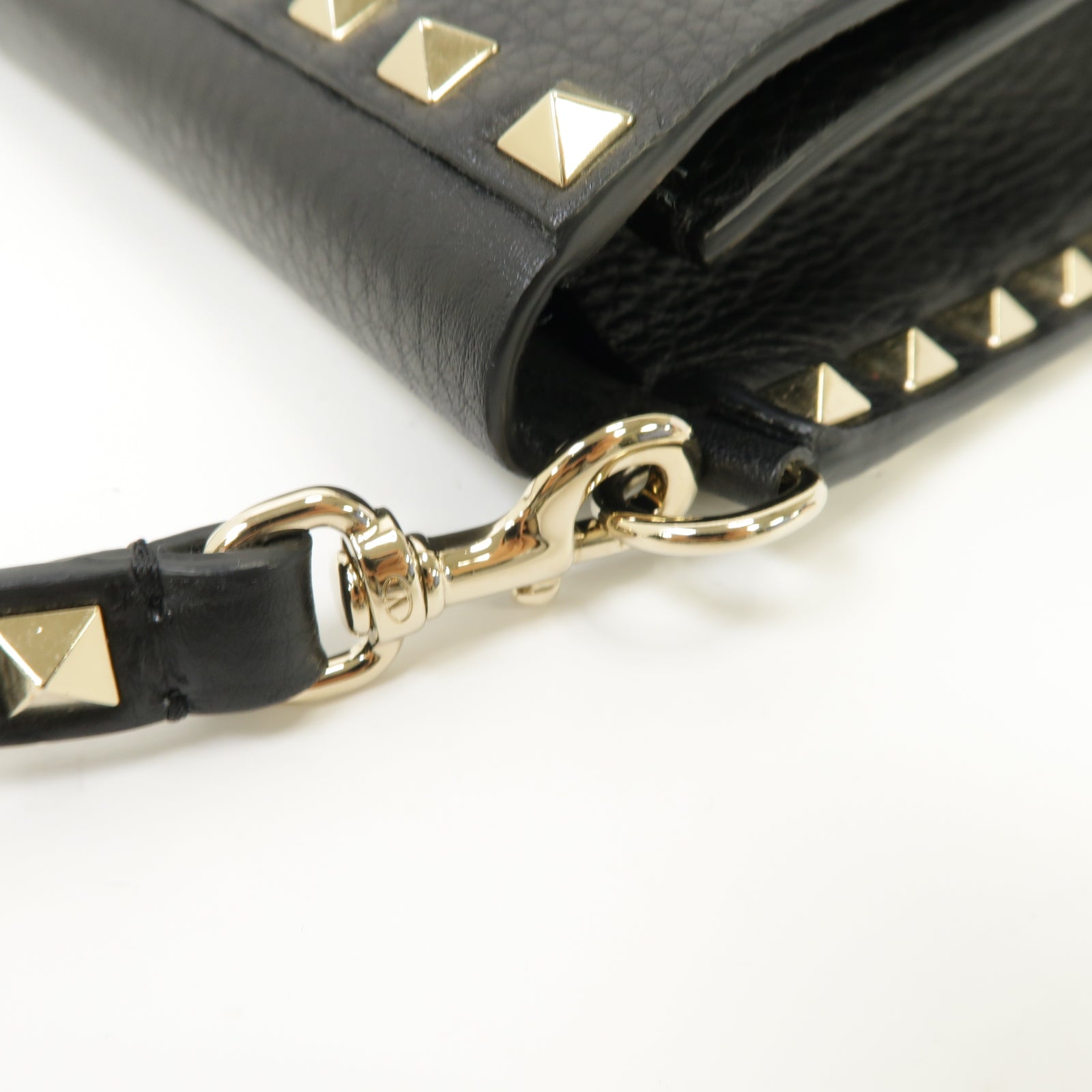 Valentino 牛皮皮革Garavani Rockstud金扣肩背袋黑色