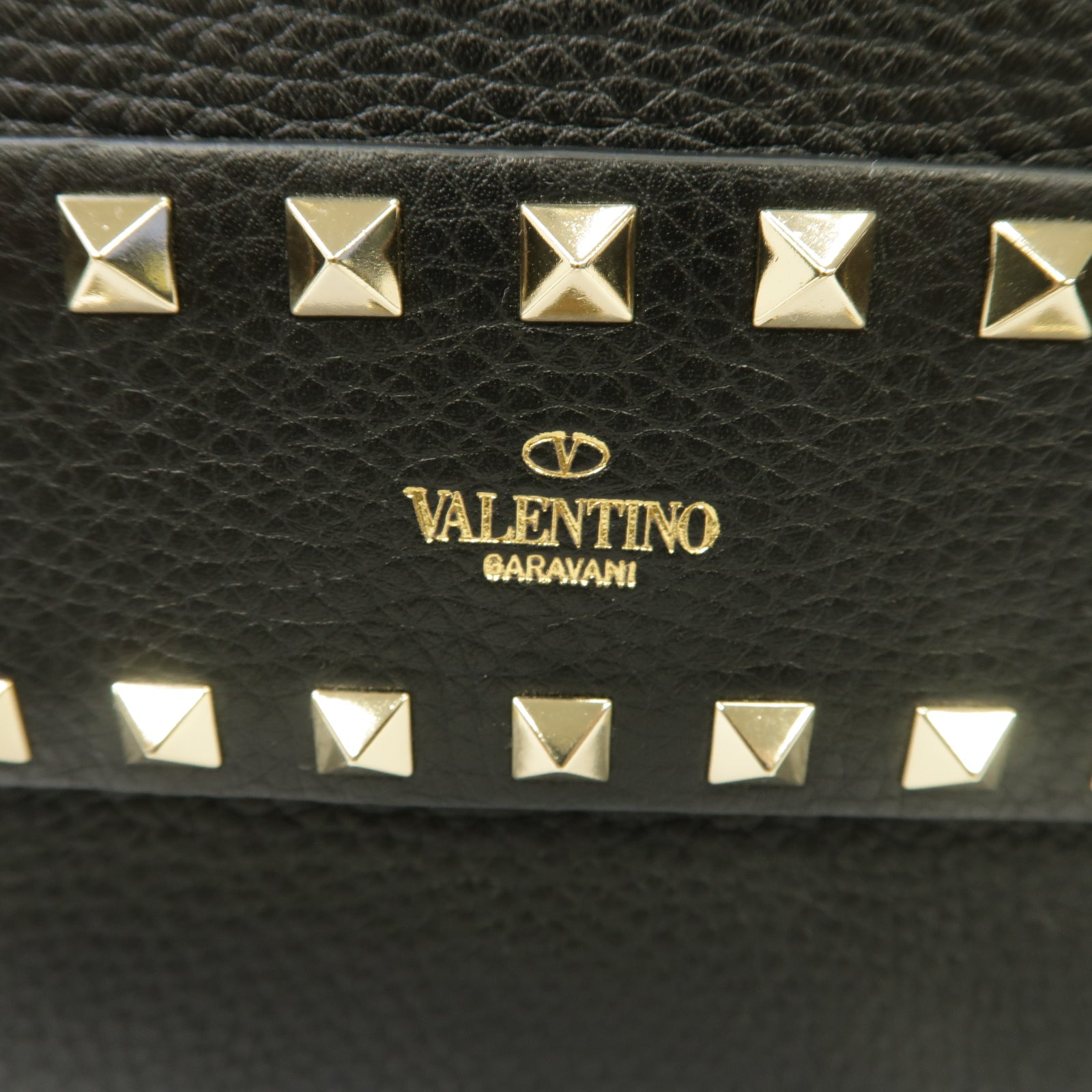Valentino 牛皮皮革Garavani Rockstud金扣肩背袋黑色