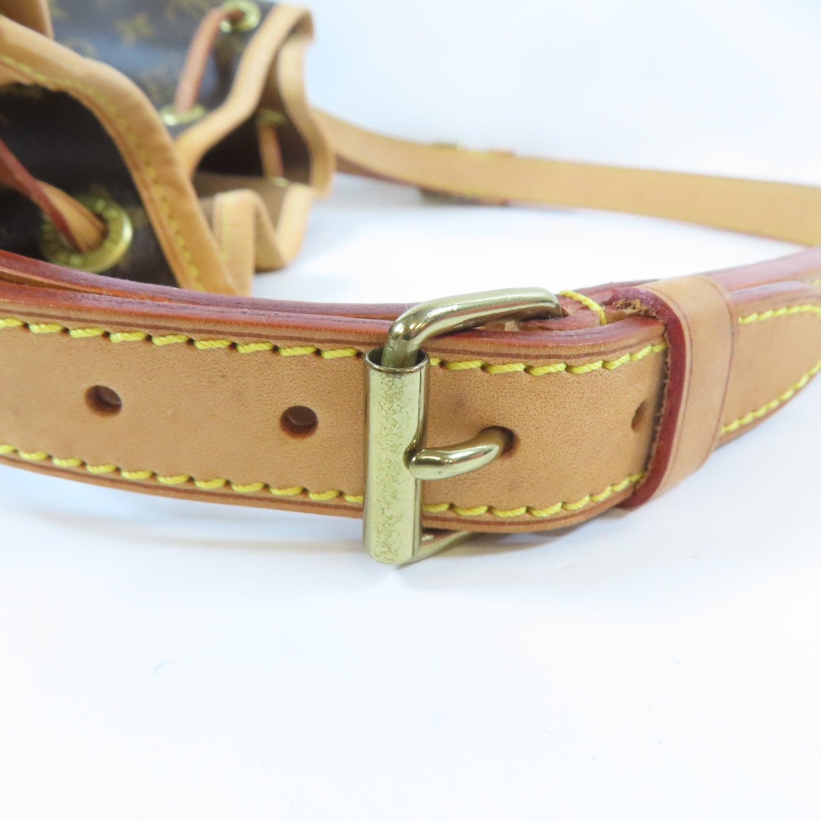 LOUIS VUITTON Monogram Petit Noe金扣肩背袋啡色