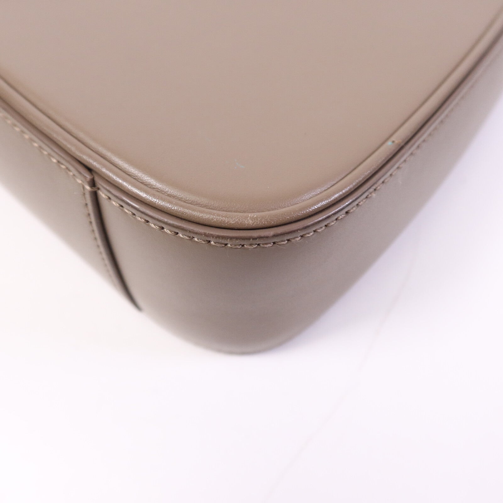 SAINT LAURENT 牛皮皮革Le 5 A7 Hobo金扣肩背袋
