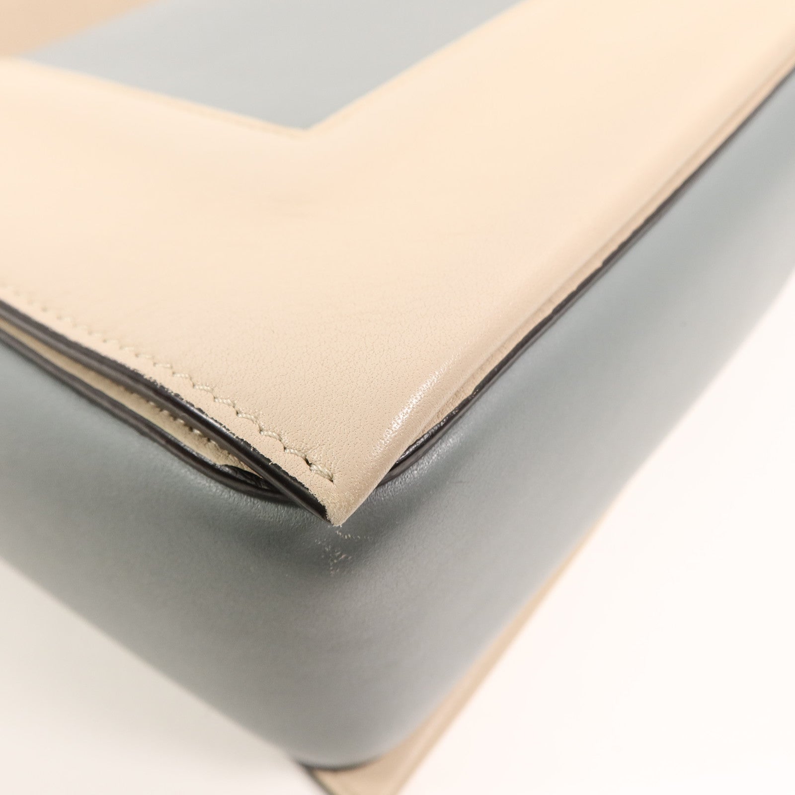CELINE 牛皮皮革Frame Medium肩背袋